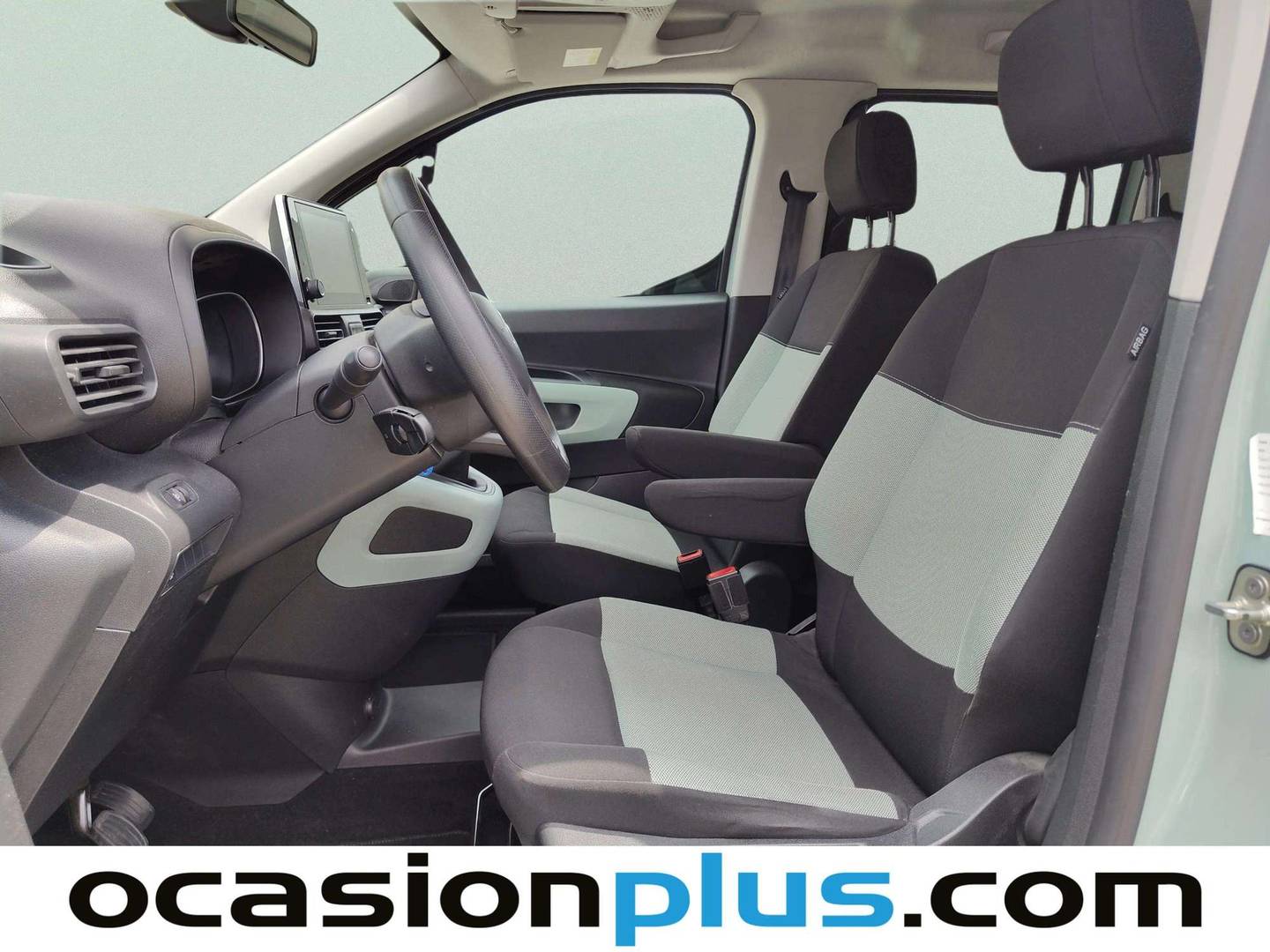 Foto asientos delanteros Citroën Berlingo Citroën Berlingo BlueHDi 100 S&S Talla M Shine (102 CV)