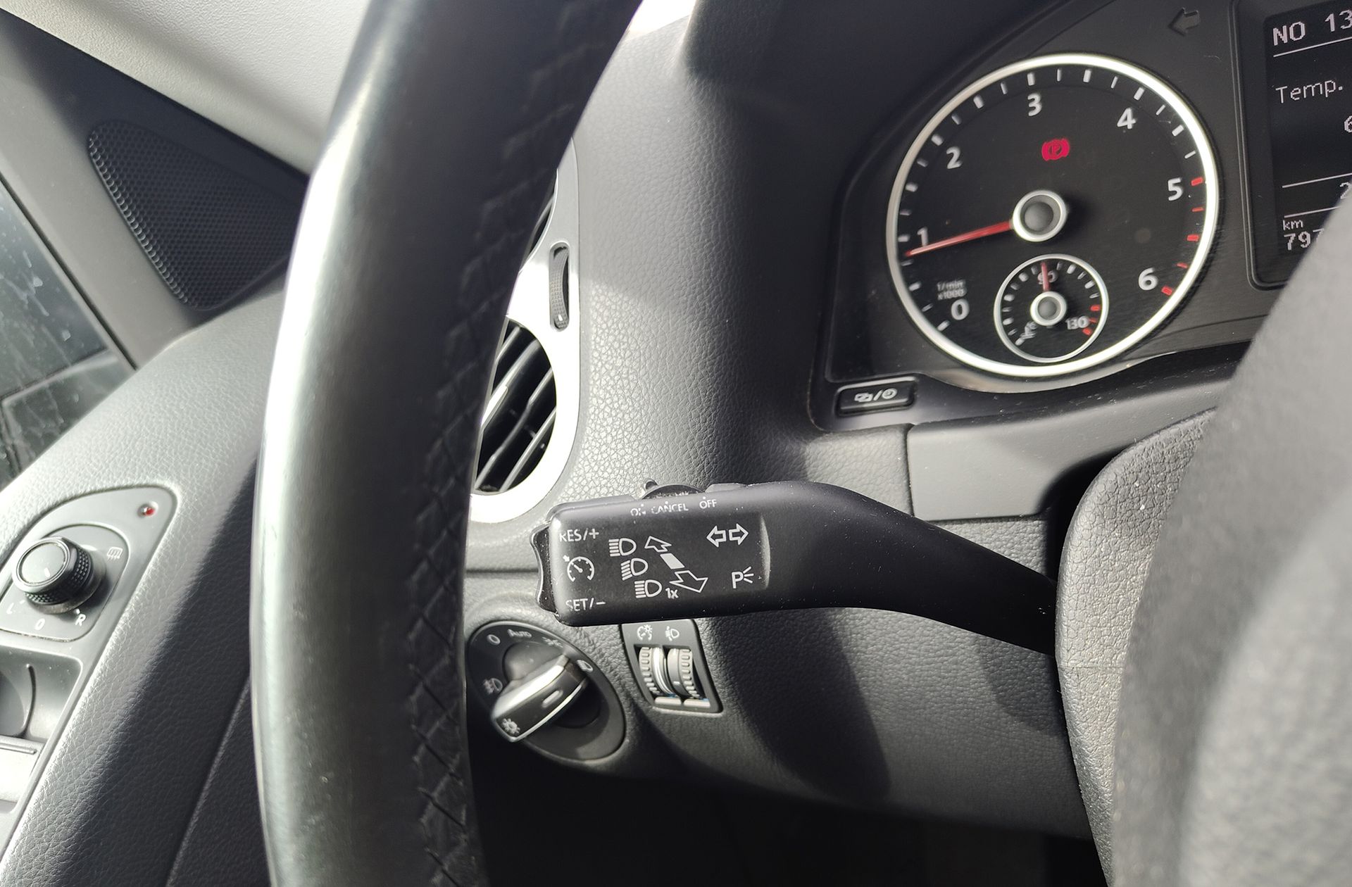 Volkswagen Tiguan T1 2.0 TDI BMT 4x2 - foto 25