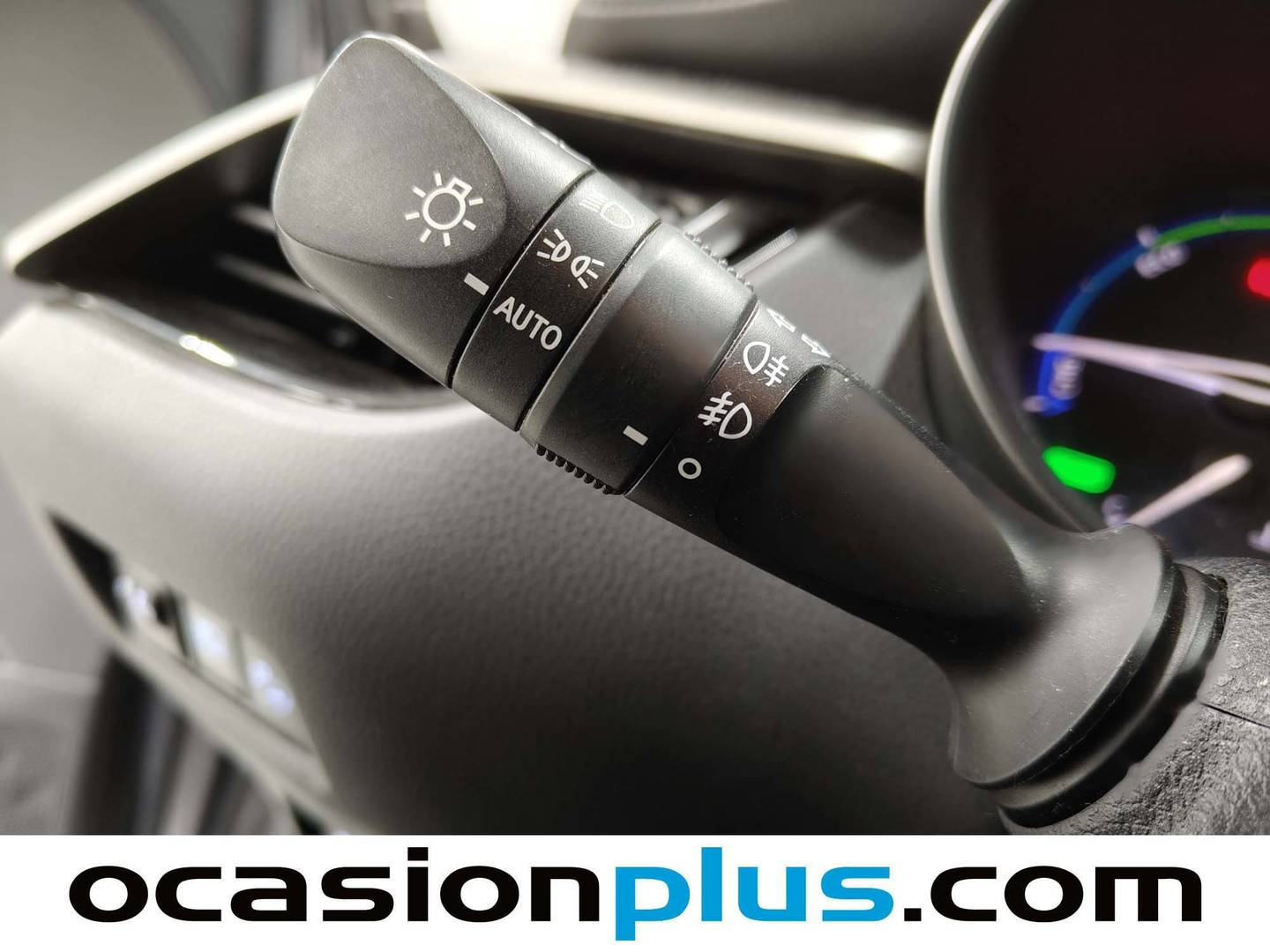 Foto Toyota C-HR Toyota C-HR 1.8 125H Advance (122 CV)