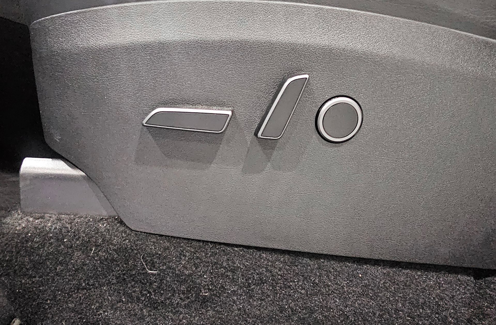 Tesla Model Y Tracción Trasera RWD - foto 15