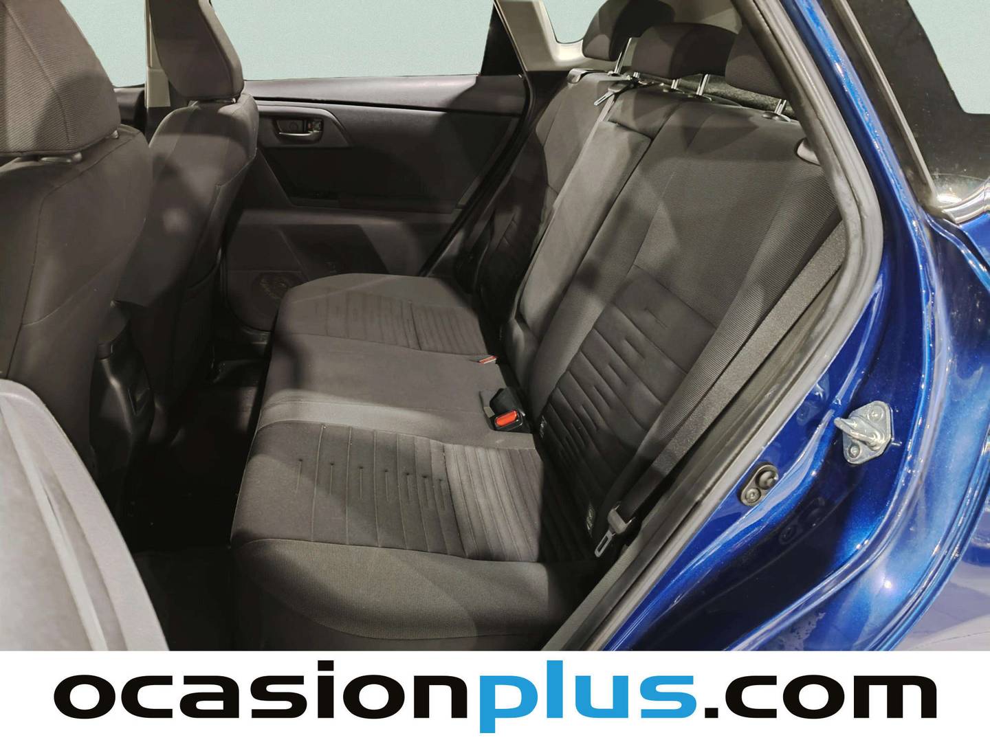 Foto asientos traseros Toyota Auris Toyota Auris 120T Active (116 CV)