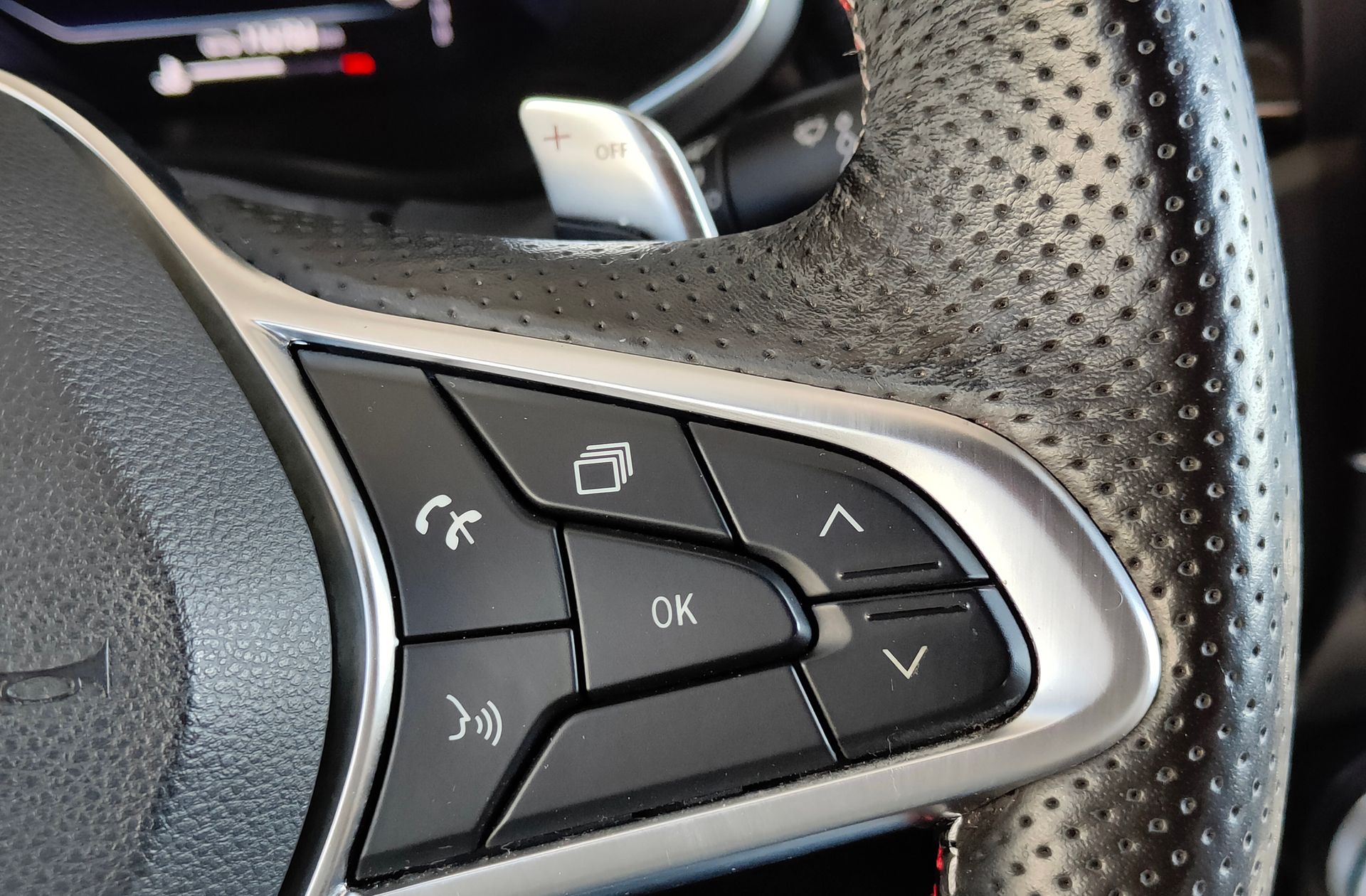 Renault Arkana RS Line TCe EDC Microhíbrido - foto 29