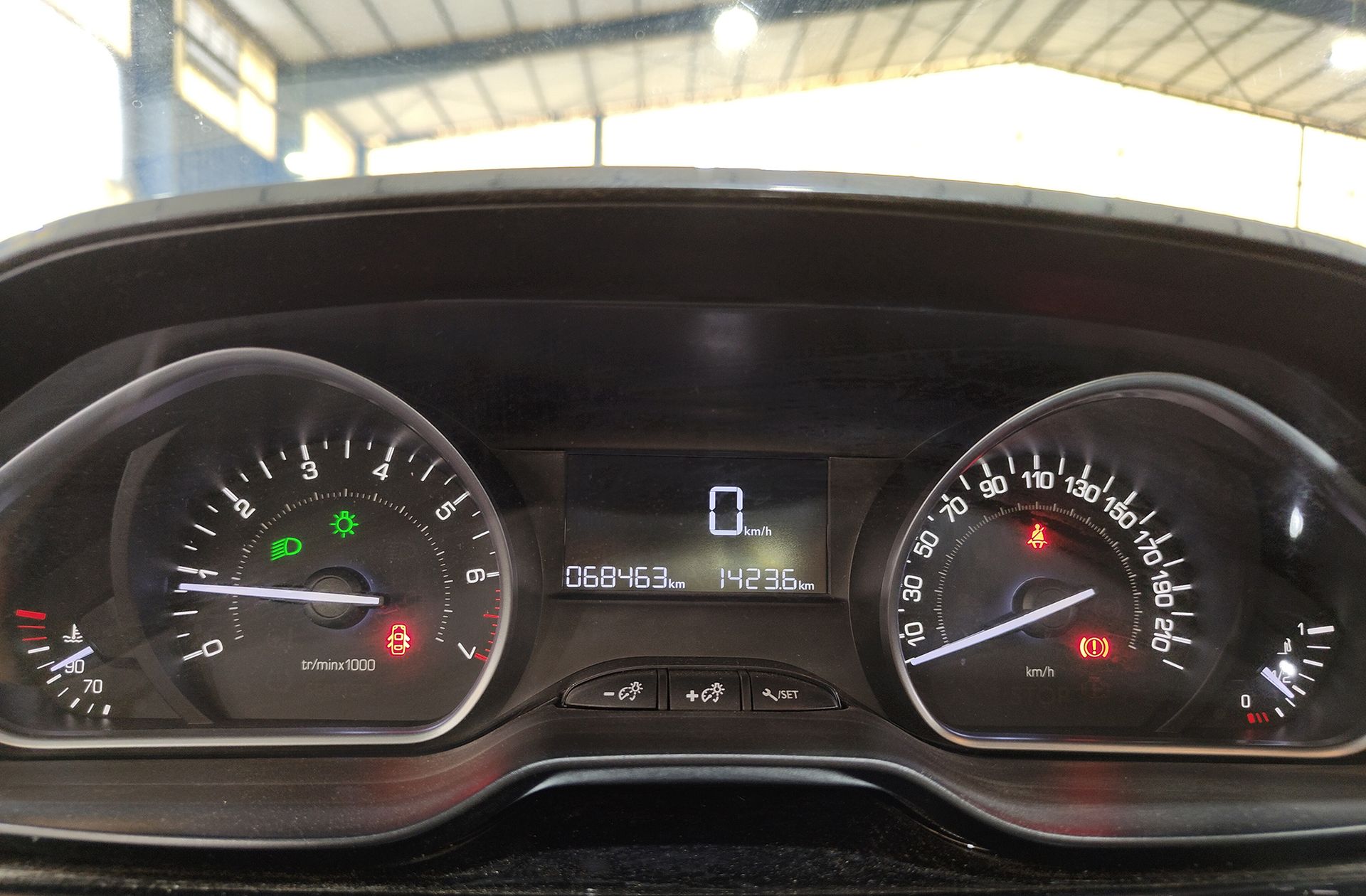 Peugeot 208 1.2 PureTech Active - foto 27