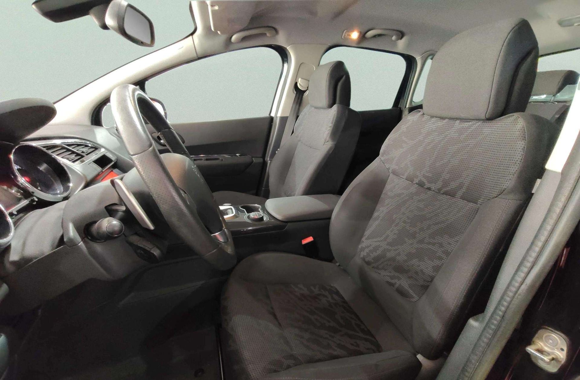 Peugeot 3008 Hybrid4 - foto 10