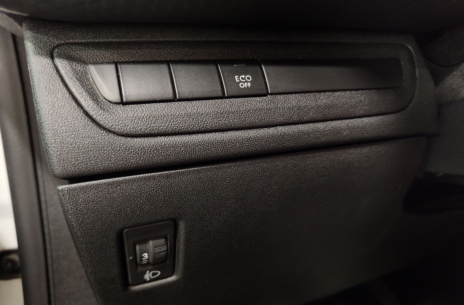 Peugeot 208 PureTech 82 Style - foto 32