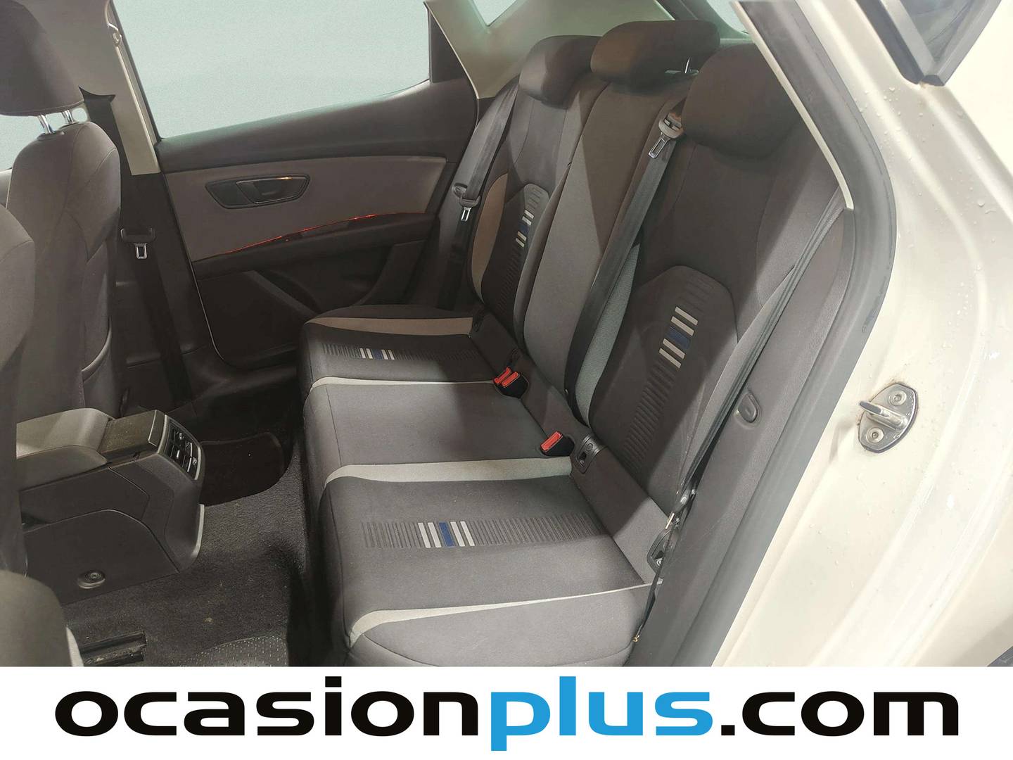Foto asientos traseros Seat León Seat León 1.0 EcoTSI S&S Style Visio Edition (115 CV)