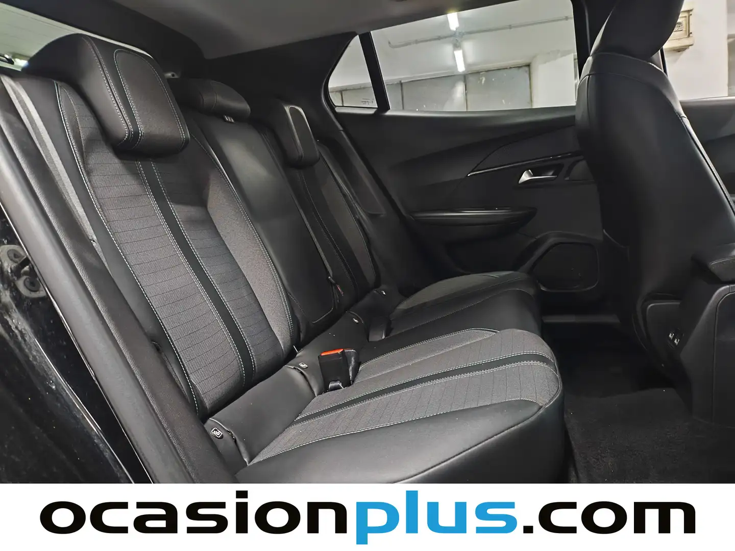 Foto Peugeot 2008 Peugeot 2008 PureTech 130 S&S Allure Pack (130 CV)