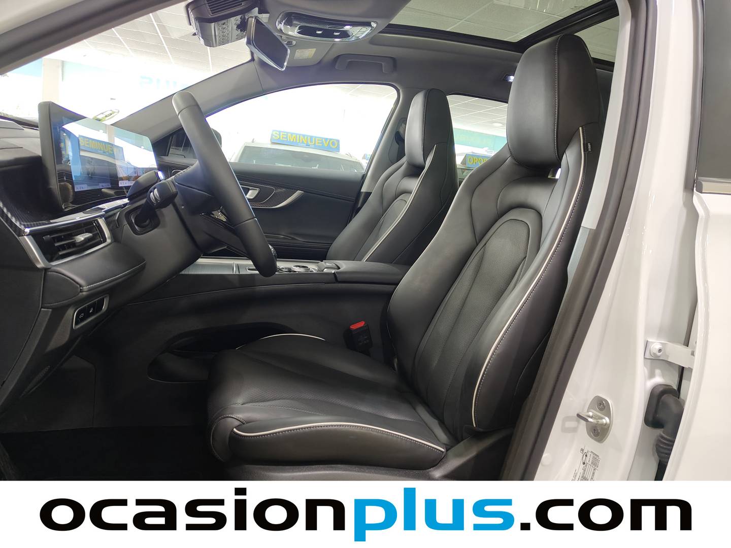 Foto asientos delanteros EBRO S700 EBRO S700 1.6 TGDI Luxury 7 DCT (147 CV)