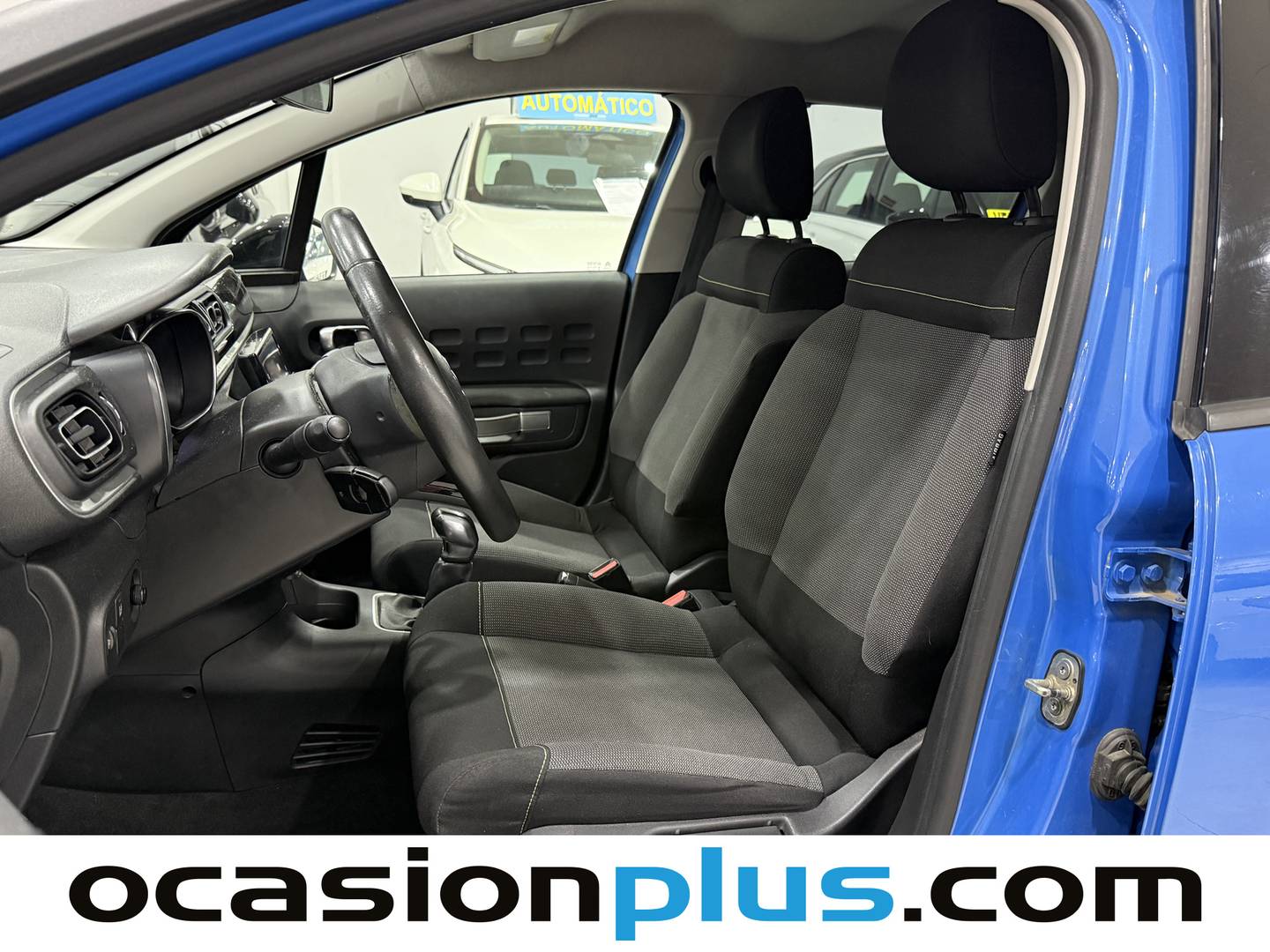 Foto asientos delanteros Citroën C3 Citroën C3 PureTech 82 Shine (82 CV)