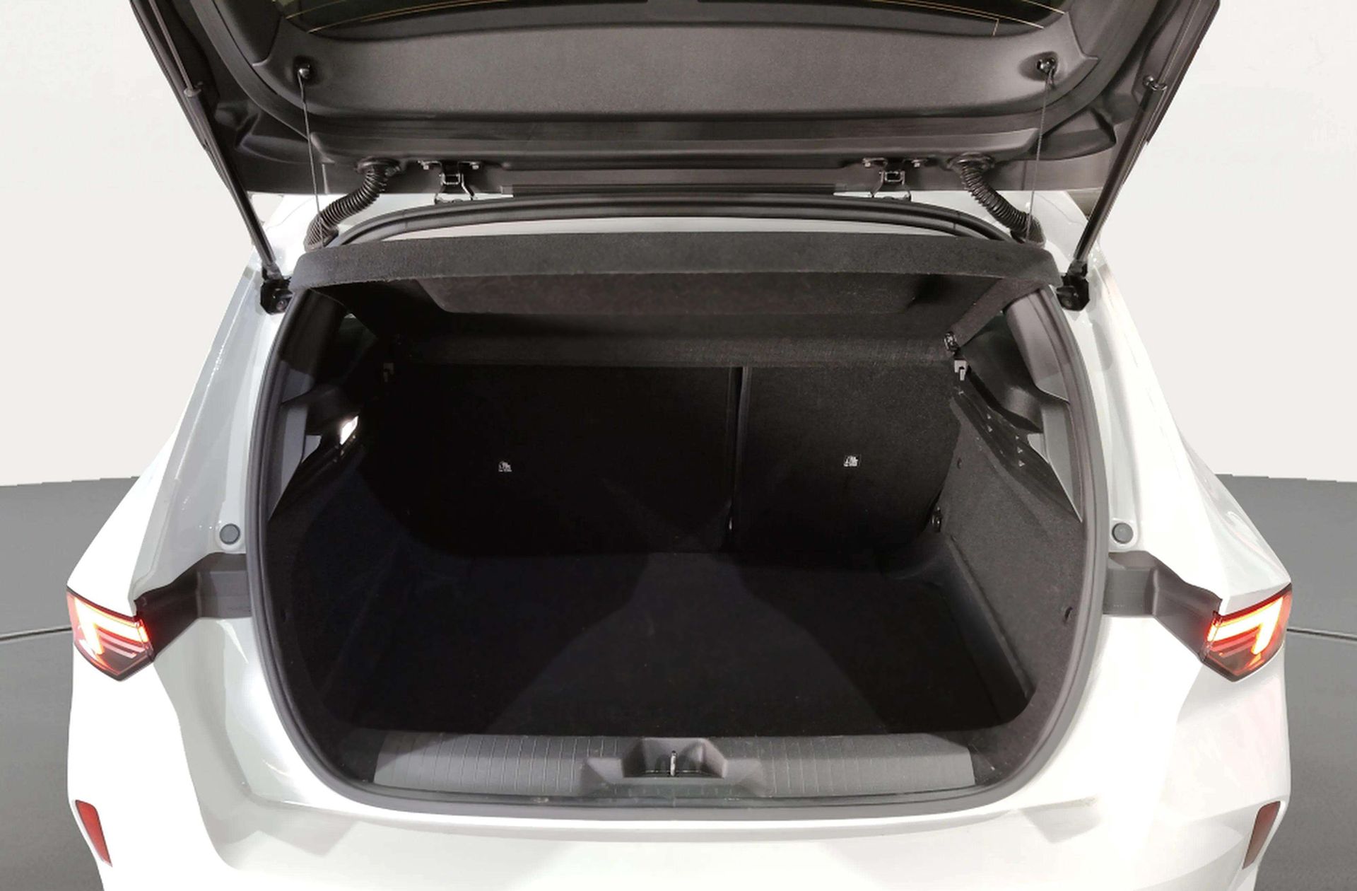 Opel Astra 1.2 Turbo XHL Edition - foto 18
