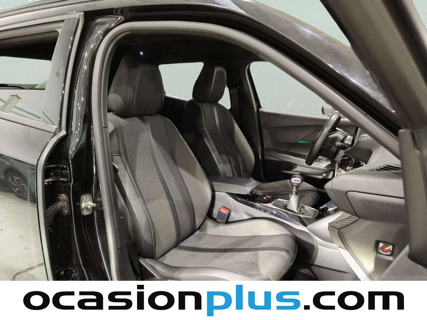 Foto Peugeot 2008 Peugeot 2008 PureTech 130 S&S Allure Pack (130 CV)