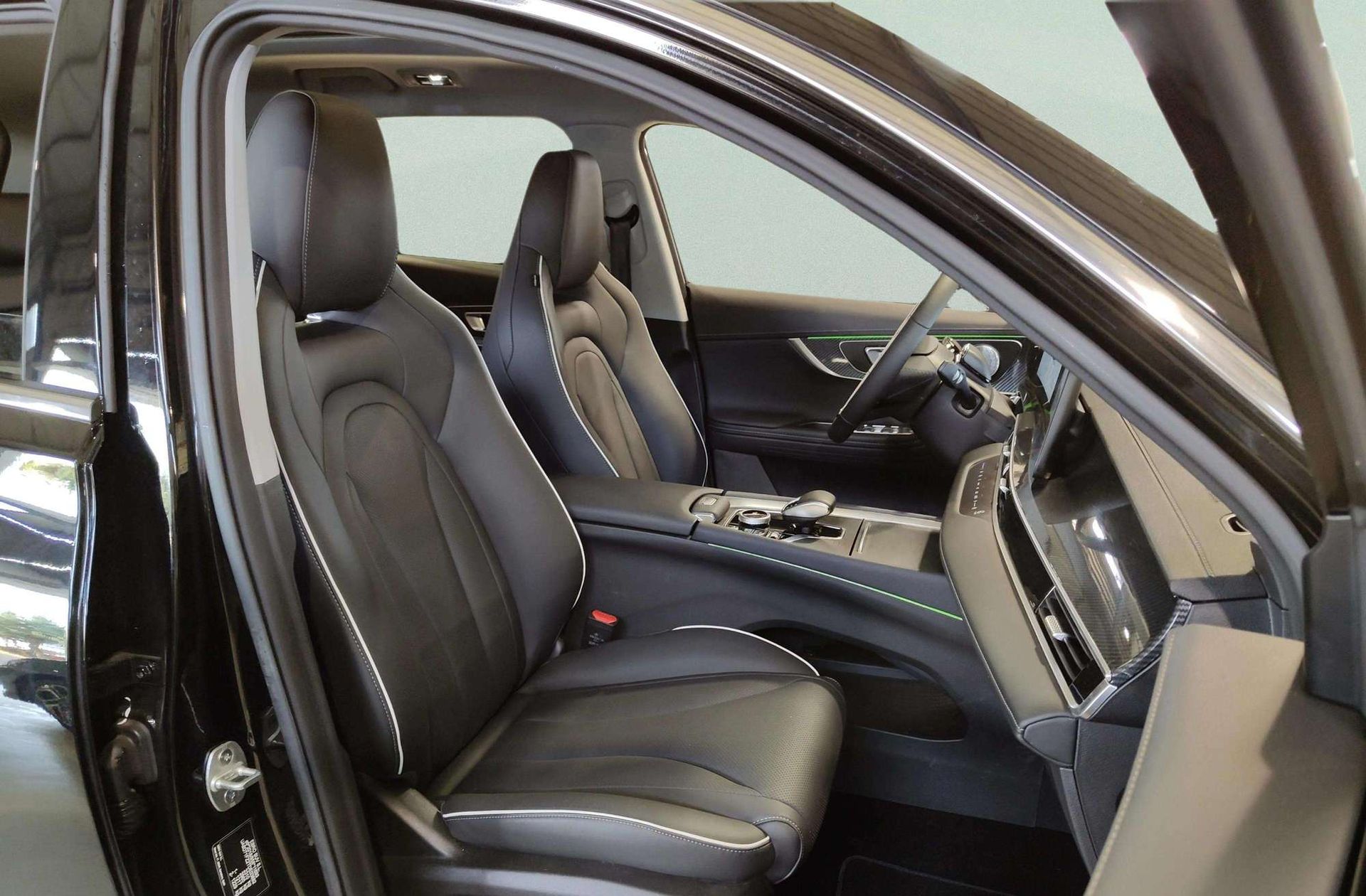 Ebro s700 1.5 T-GDi PHEV Luxury E-CVT - foto 24