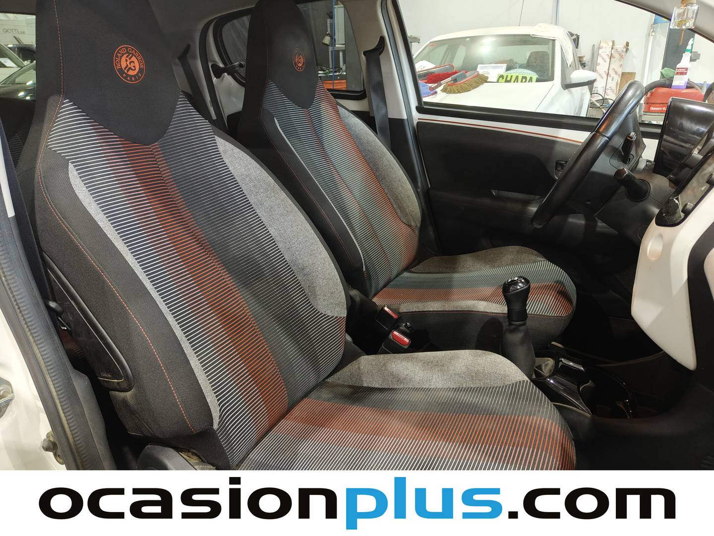 Peugeot 108 Peugeot 108 1.2 PureTech Roland Garros TOP! (82 CV) gasolina