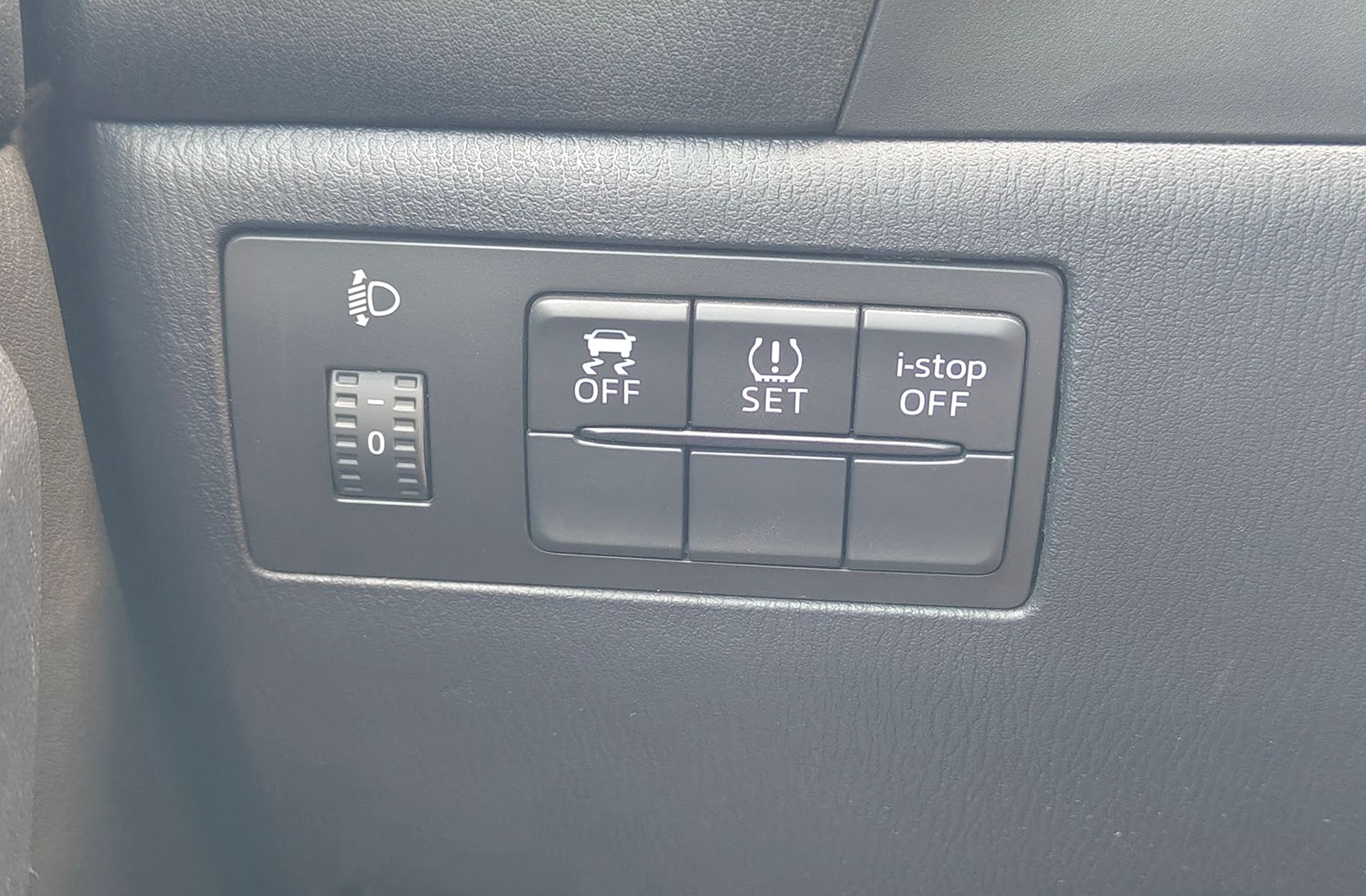 Mazda Mazda3 2.0 GE Style - foto 24