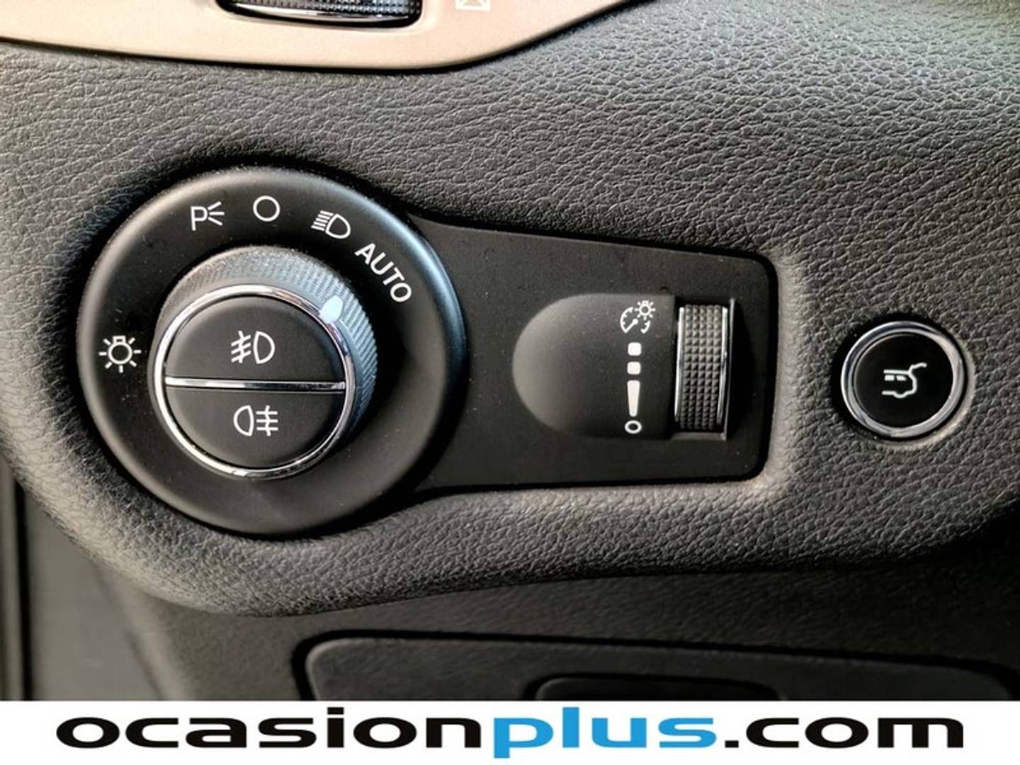 Foto Jeep Cherokee Jeep Cherokee 2.0 CRD Limited 4x2 (140 CV)