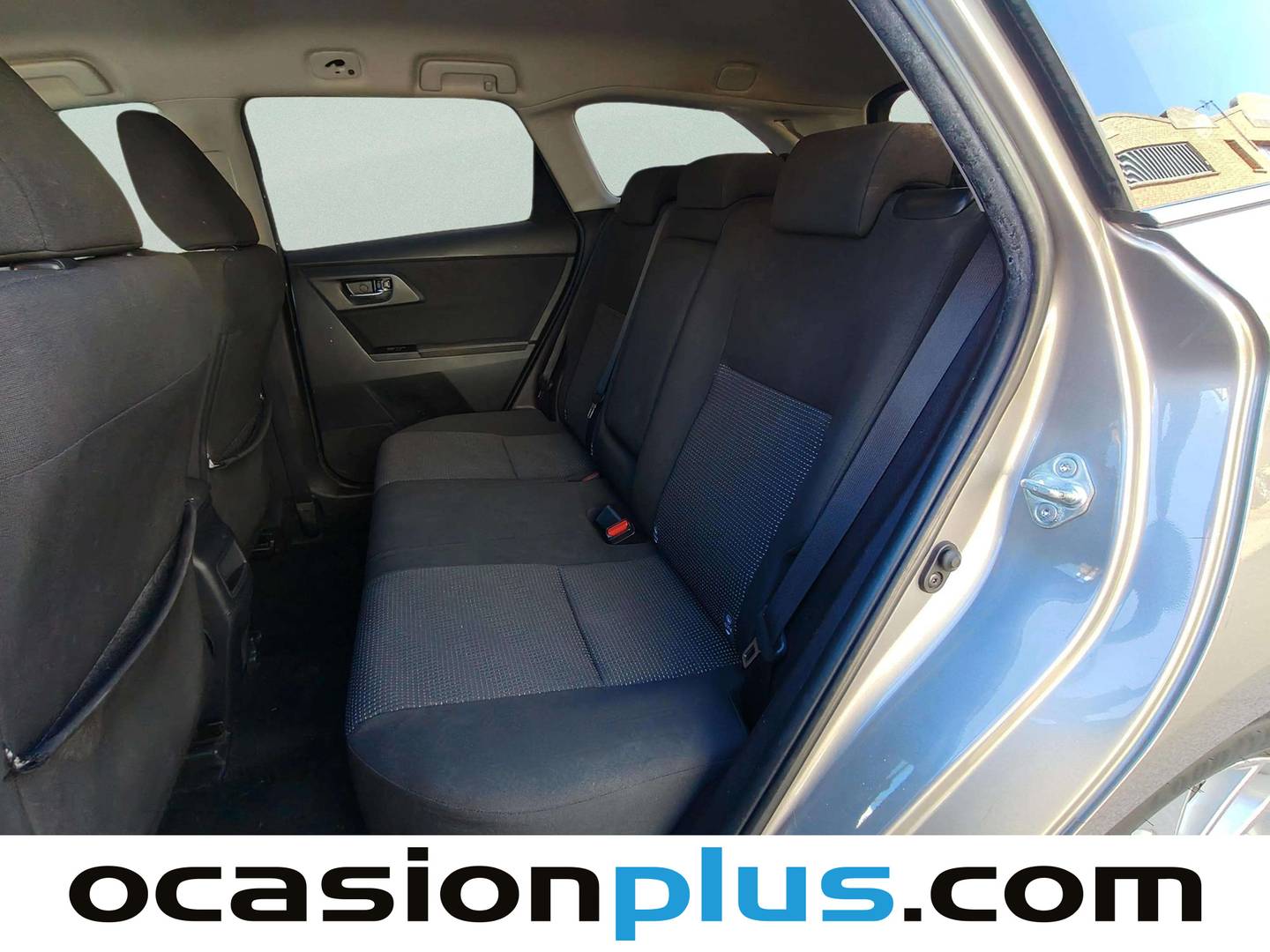 Foto asientos traseros Toyota Auris Toyota Auris 120D Touring Sports Active (124 CV)
