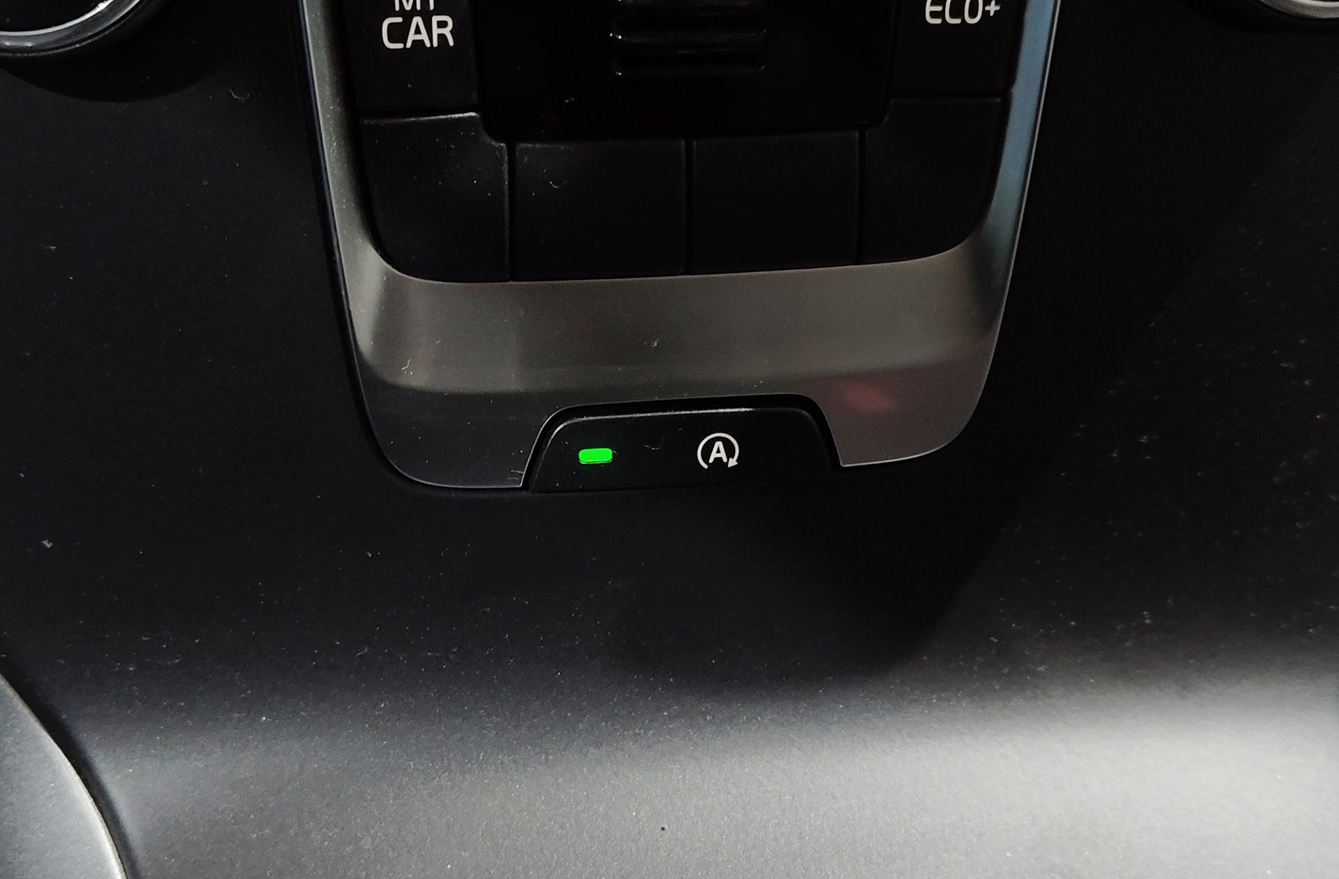 Volvo V40 D2 Cross Country - foto 9