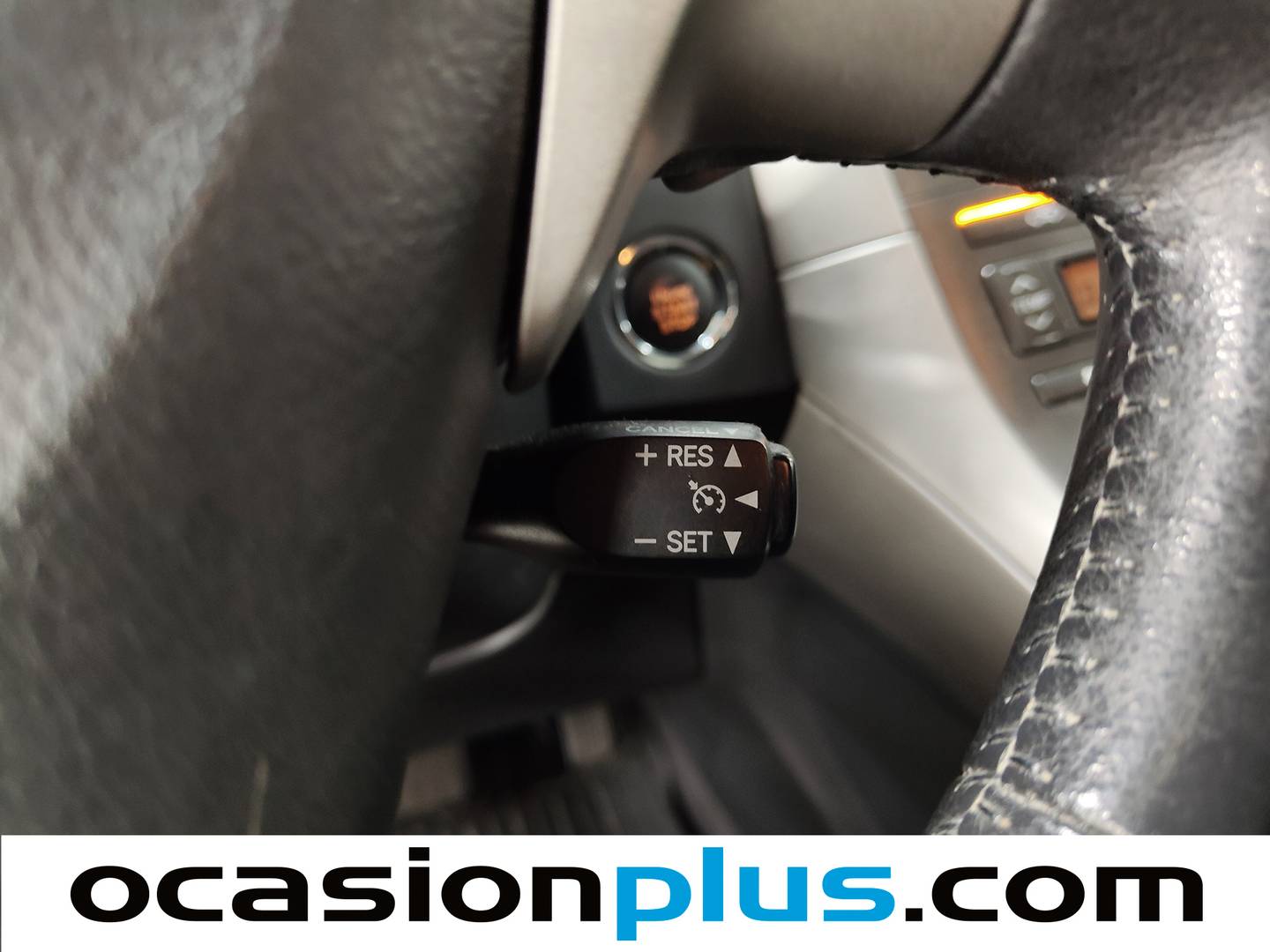 Extras y acabados del Toyota Auris Toyota Auris 1.6 VVT-I Dual Sol M/M (124 CV)