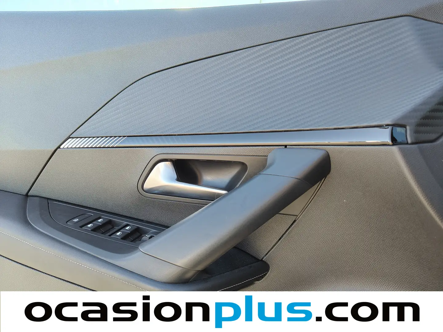 Foto Peugeot 2008 Peugeot 2008 PureTech 100 S&S Allure (100 CV)