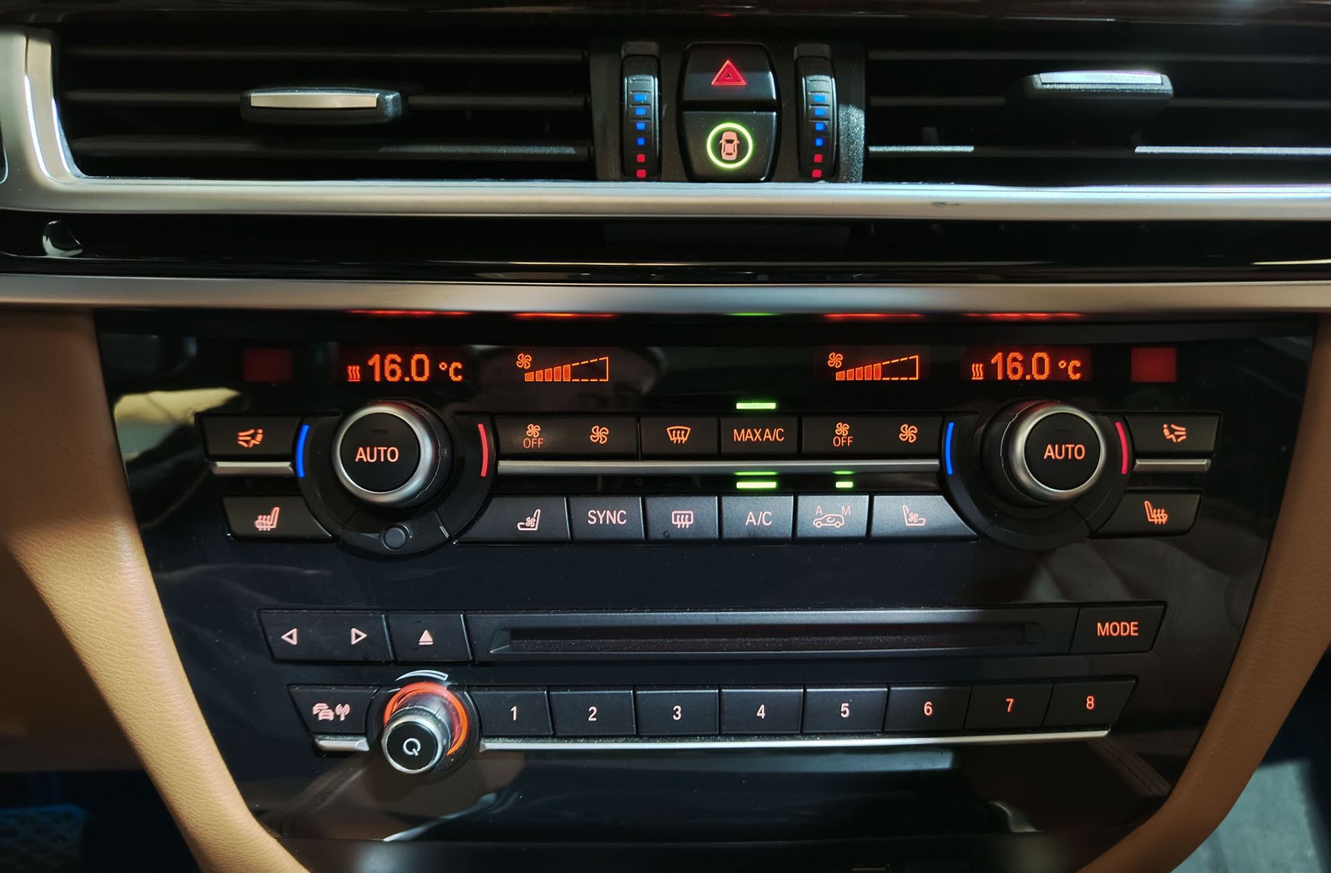 BMW X6 M50d - foto 35