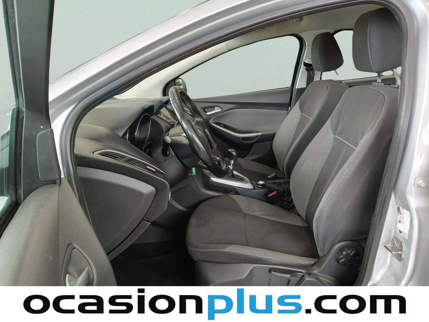 Foto asientos delanteros Ford Focus Ford Focus 1.6 TDCI Trend (95 CV)
