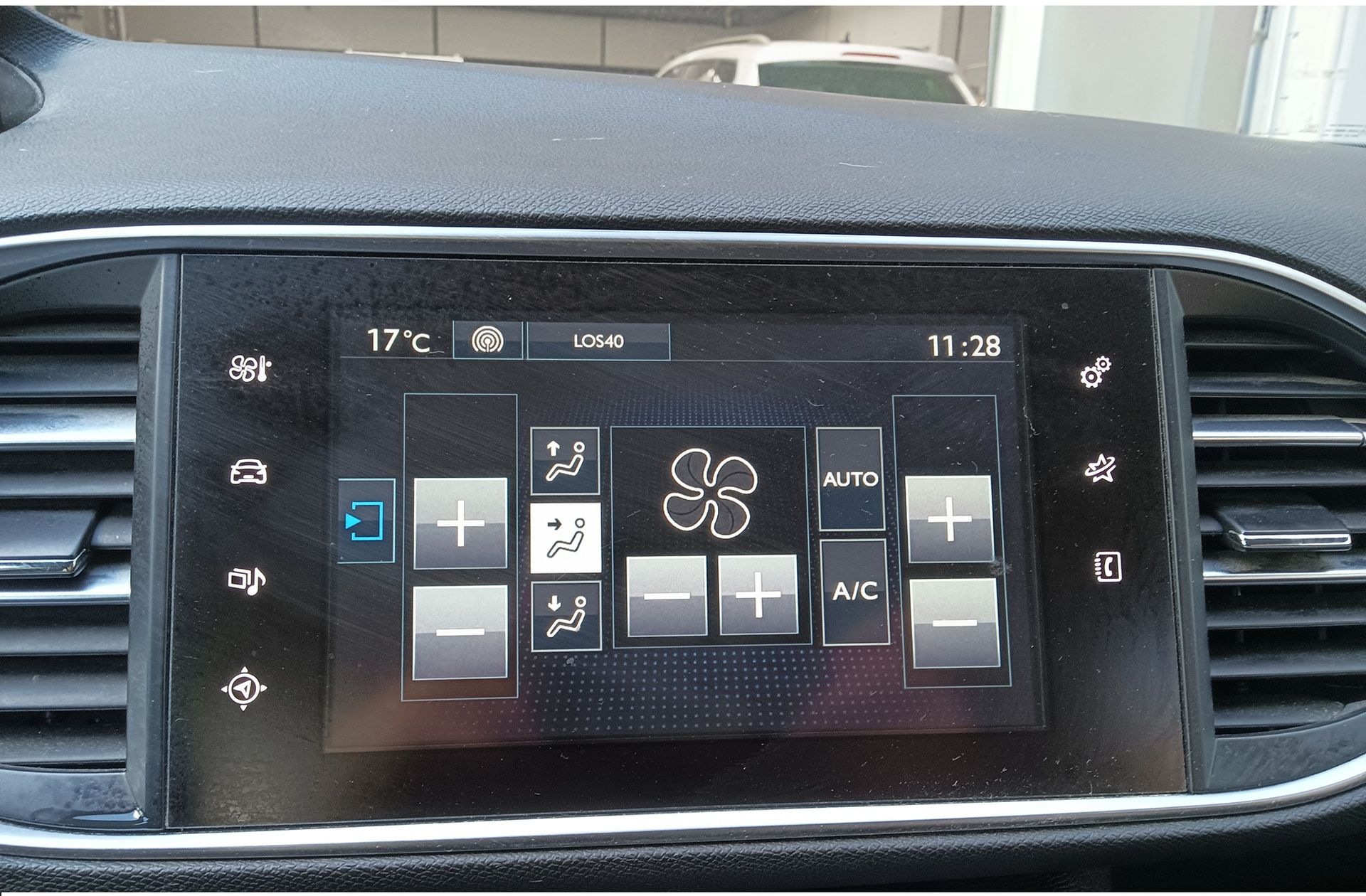 Peugeot 308 SW SW PureTech 130 Style - foto 28