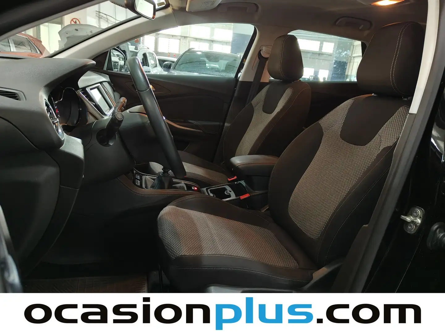 Foto Opel Grandland X Opel Grandland X 1.2 Turbo S&S Selective (130 CV)