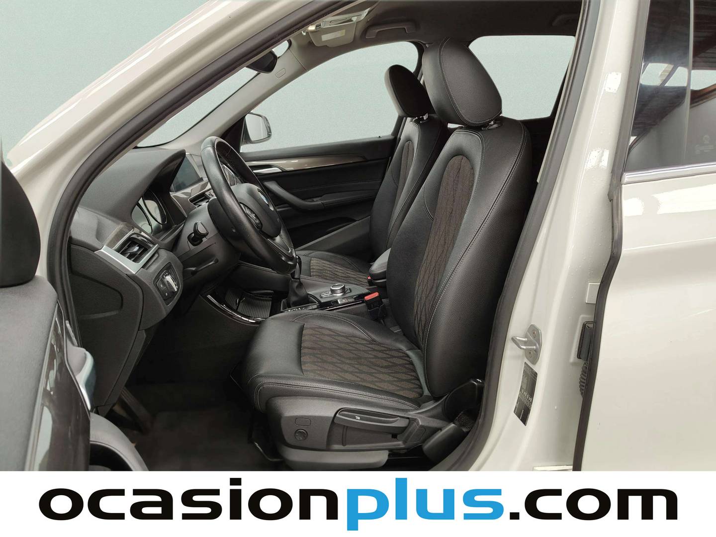 Foto asientos delanteros BMW X1 BMW X1 sDrive18i (140 CV)
