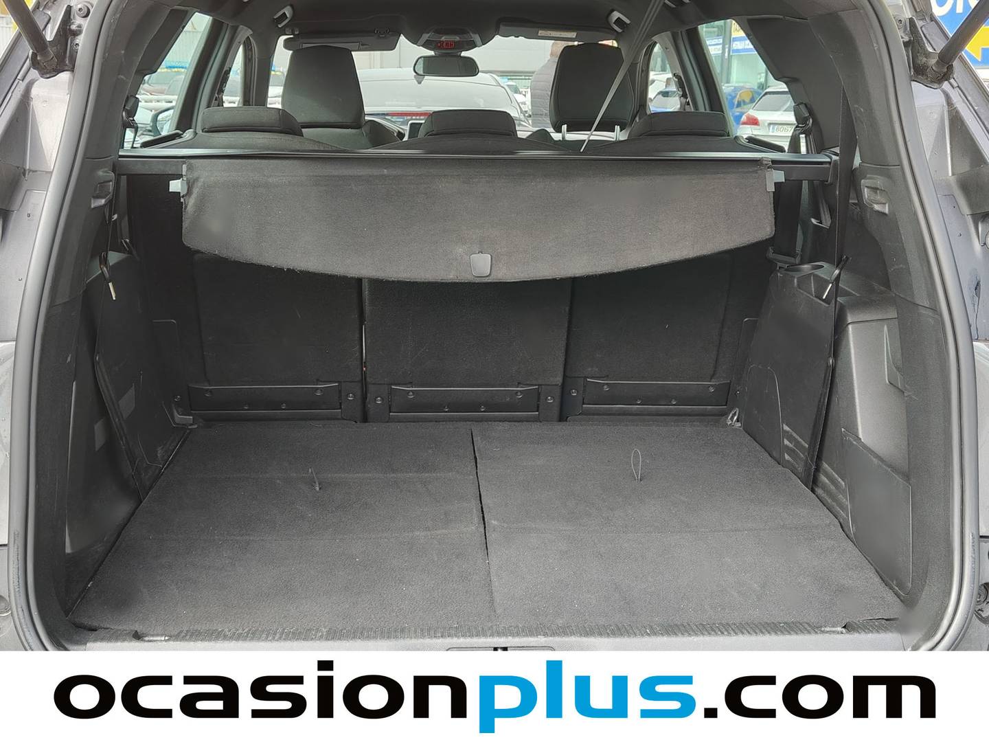 Foto Peugeot 5008 Hybrid Peugeot 5008 Hybrid 1.2 Active Pack eDCS6 (136 CV) 7 Plazas siete plazas