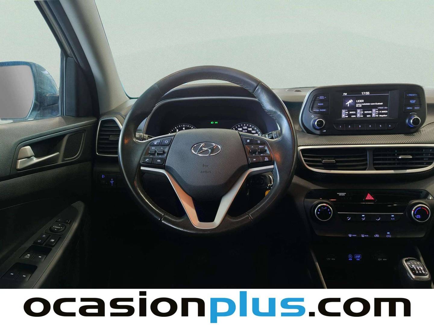 Equipamiento del Hyundai Tucson Hyundai Tucson 1.6 GDI BlueDrive Essence 4x2 (132 CV)
