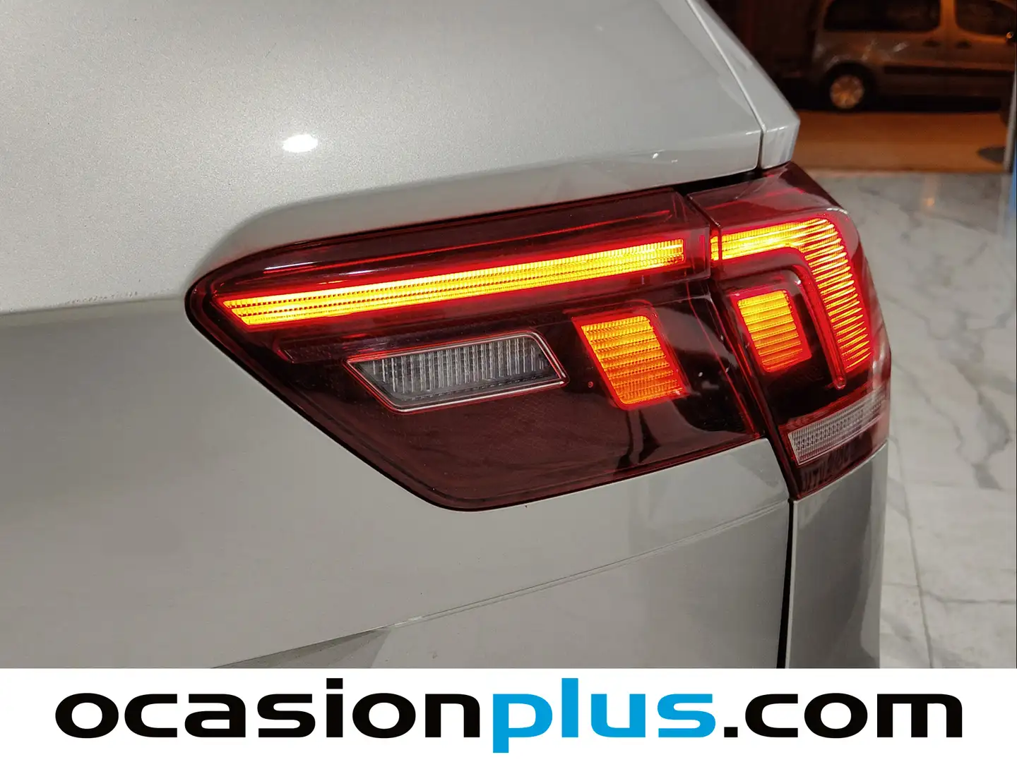 Foto Volkswagen Tiguan Volkswagen Tiguan Advance 2.0 TDI (150 CV) Pack R-Line