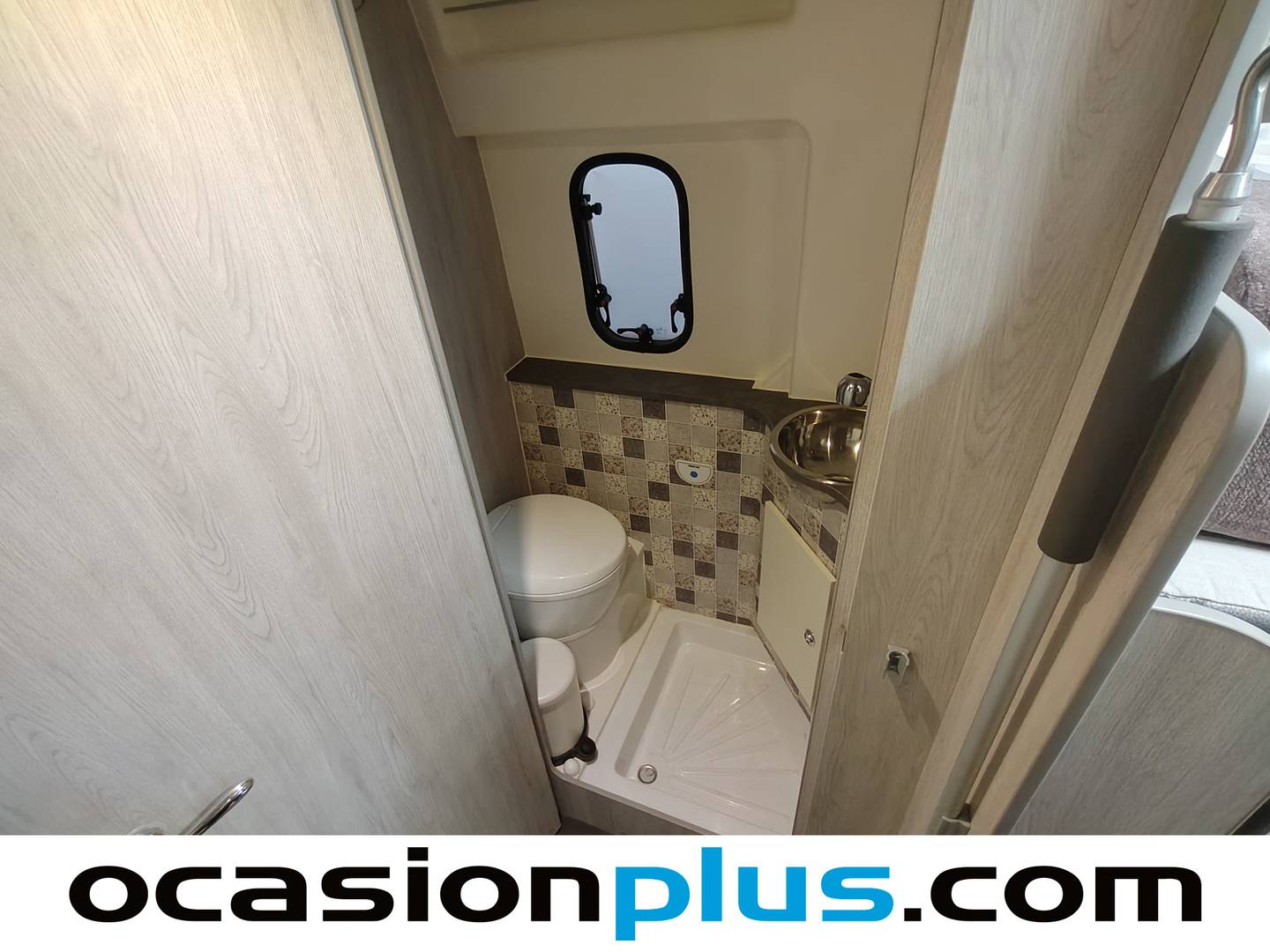 Foto Citroën Jumper Citroen Jumper Furgon BlueHDi 130 35 L3H2 Camperizada (131 CV)