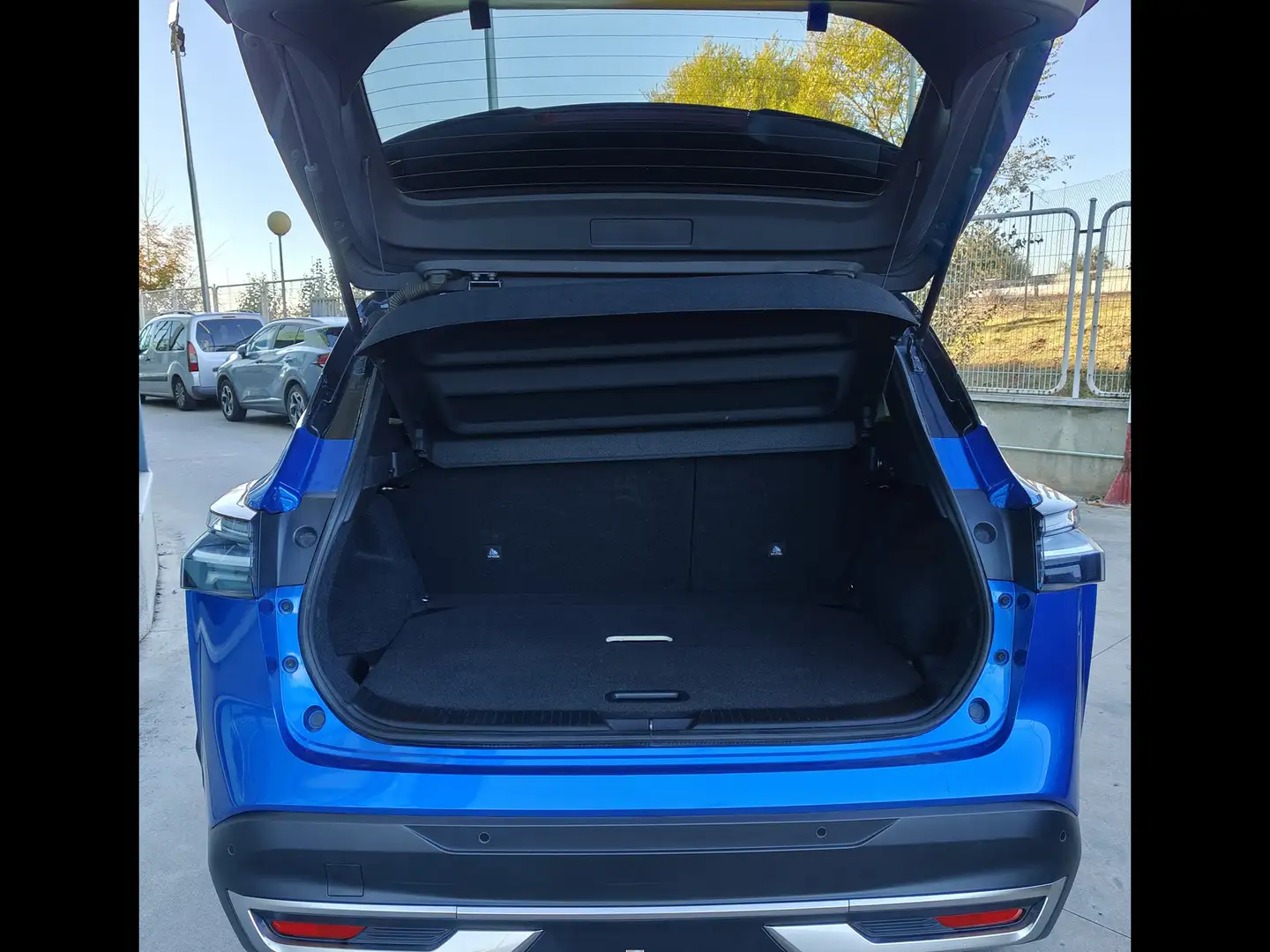 Foto Nissan QASHQAI Nissan Qashqai DIG-T 140 mHEV N-Connecta 4x2 (140 CV)