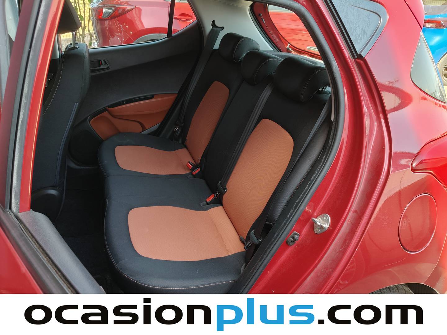 Foto asientos traseros Hyundai i10 Hyundai i10 1.0 Tecno Orange (66 CV)