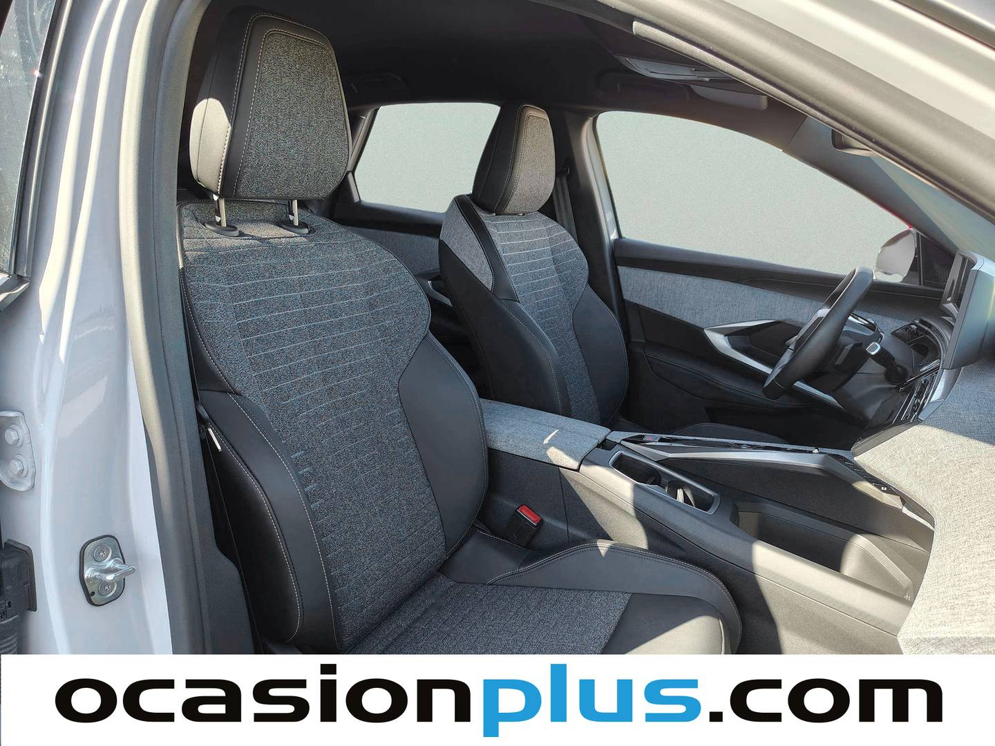 Acabados Peugeot 3008 Peugeot 3008 Hybrid 145 Allure eDCS6 (145 CV)