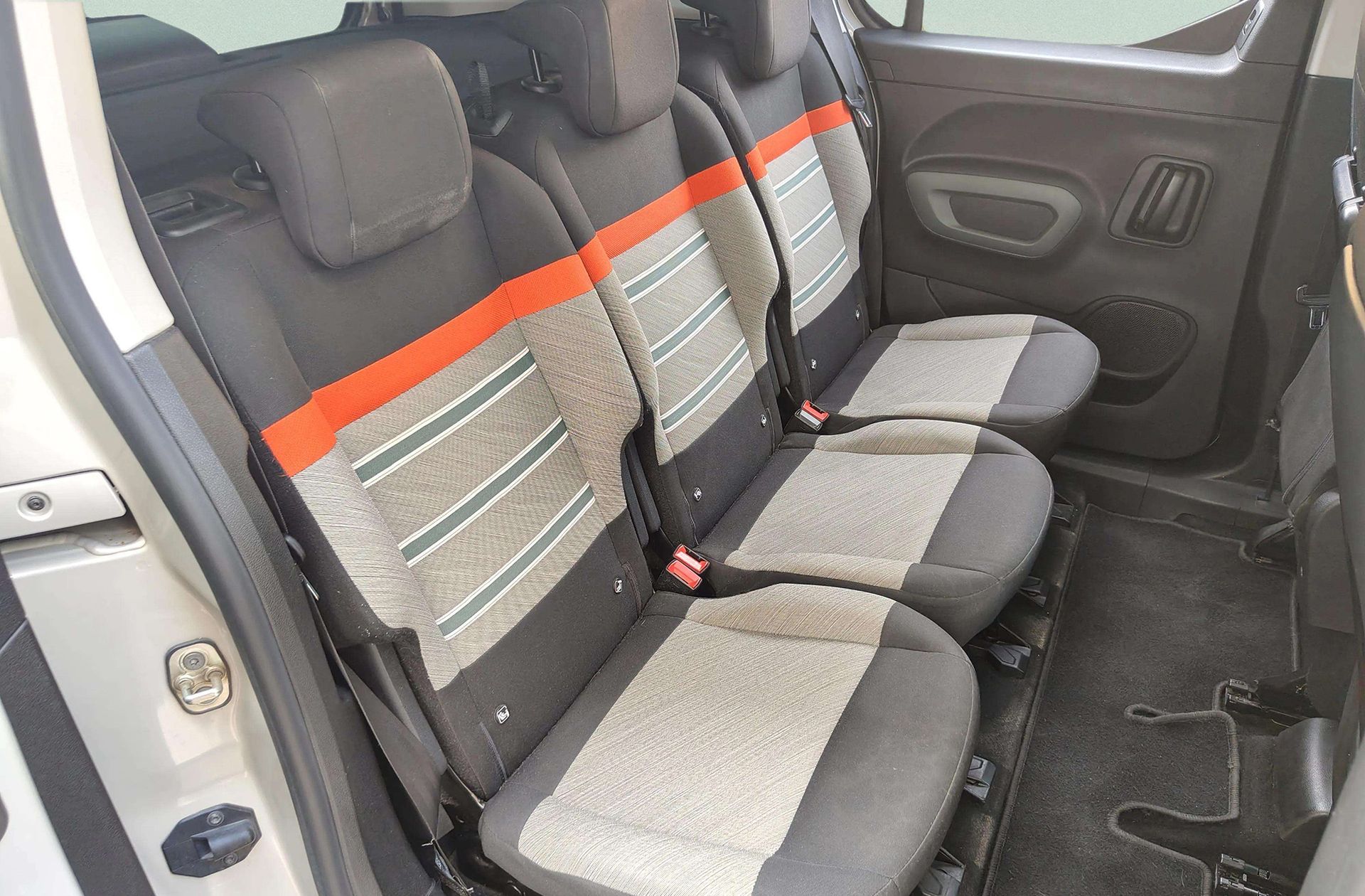 Citroën Berlingo BlueHDi 130 Talla M Shine - foto 16