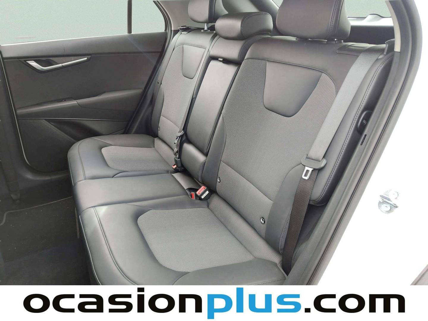 Foto KIA Niro Kia Niro 1.6 GDi HEV Drive (129 CV)