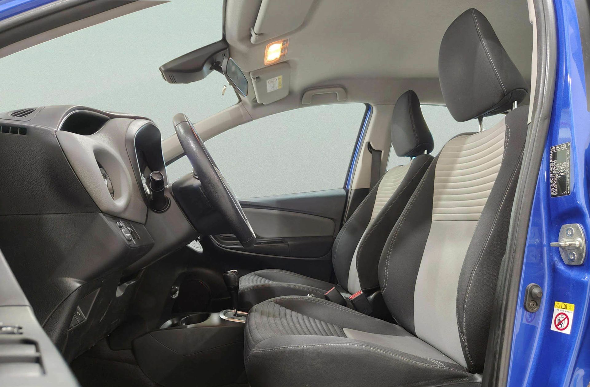 Toyota Yaris 1.5 Hybrid Active - foto 8