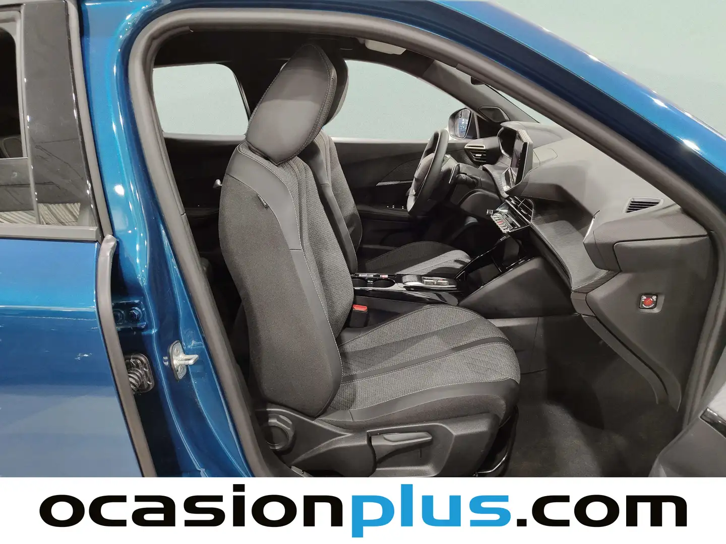 Foto Peugeot 2008 Peugeot 2008 Allure Hybrid eDCS6 (136 CV)