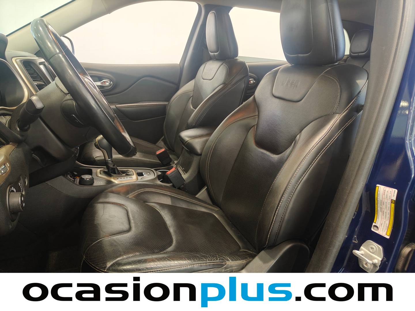 Foto asientos delanteros Jeep Cherokee Jeep Cherokee 2.2 CRD Limited 4x4 Auto Ac. D.II (200 CV)