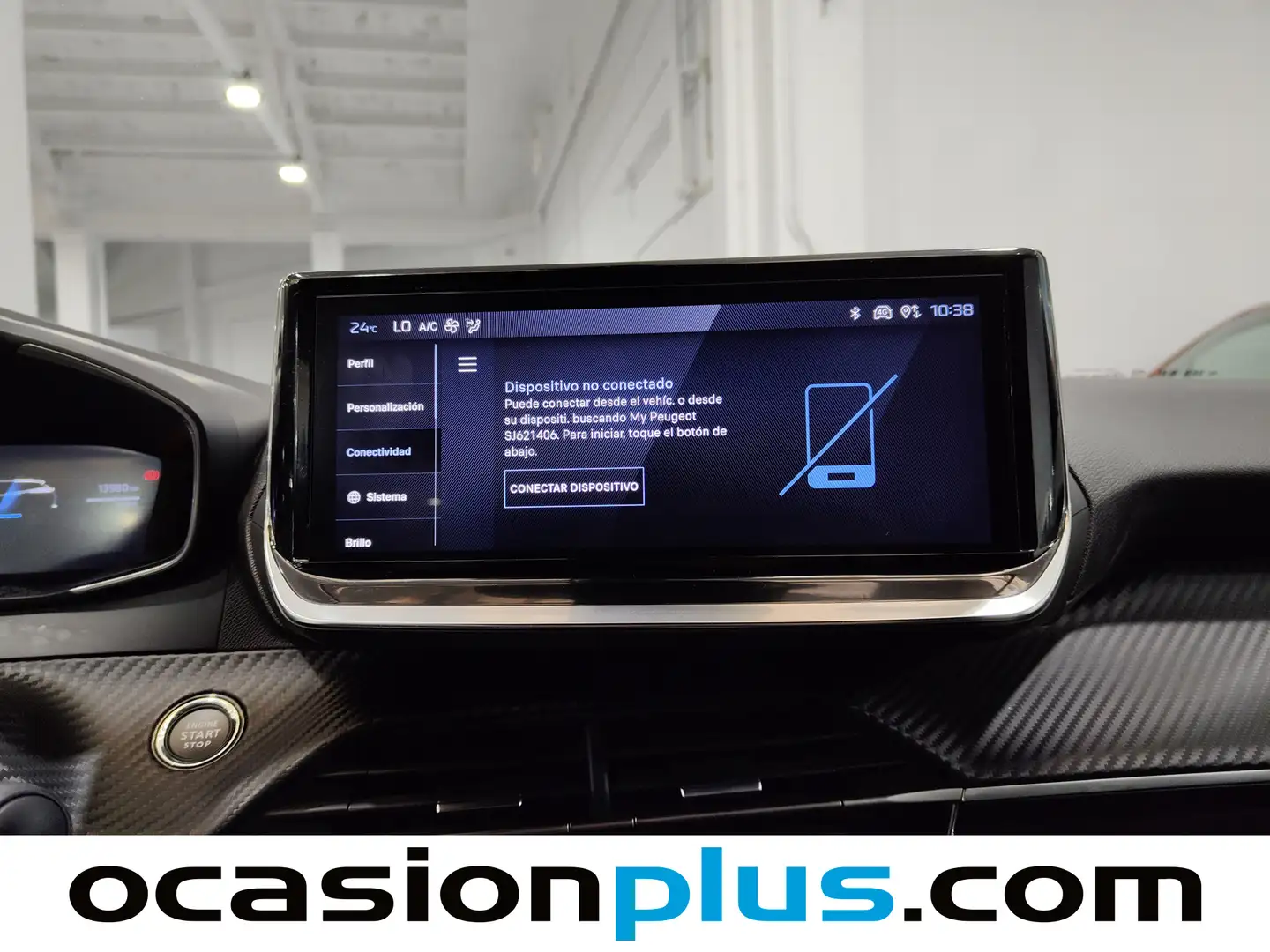 Foto Peugeot 2008 Peugeot 2008 Allure Hybrid eDCS6 (136 CV)