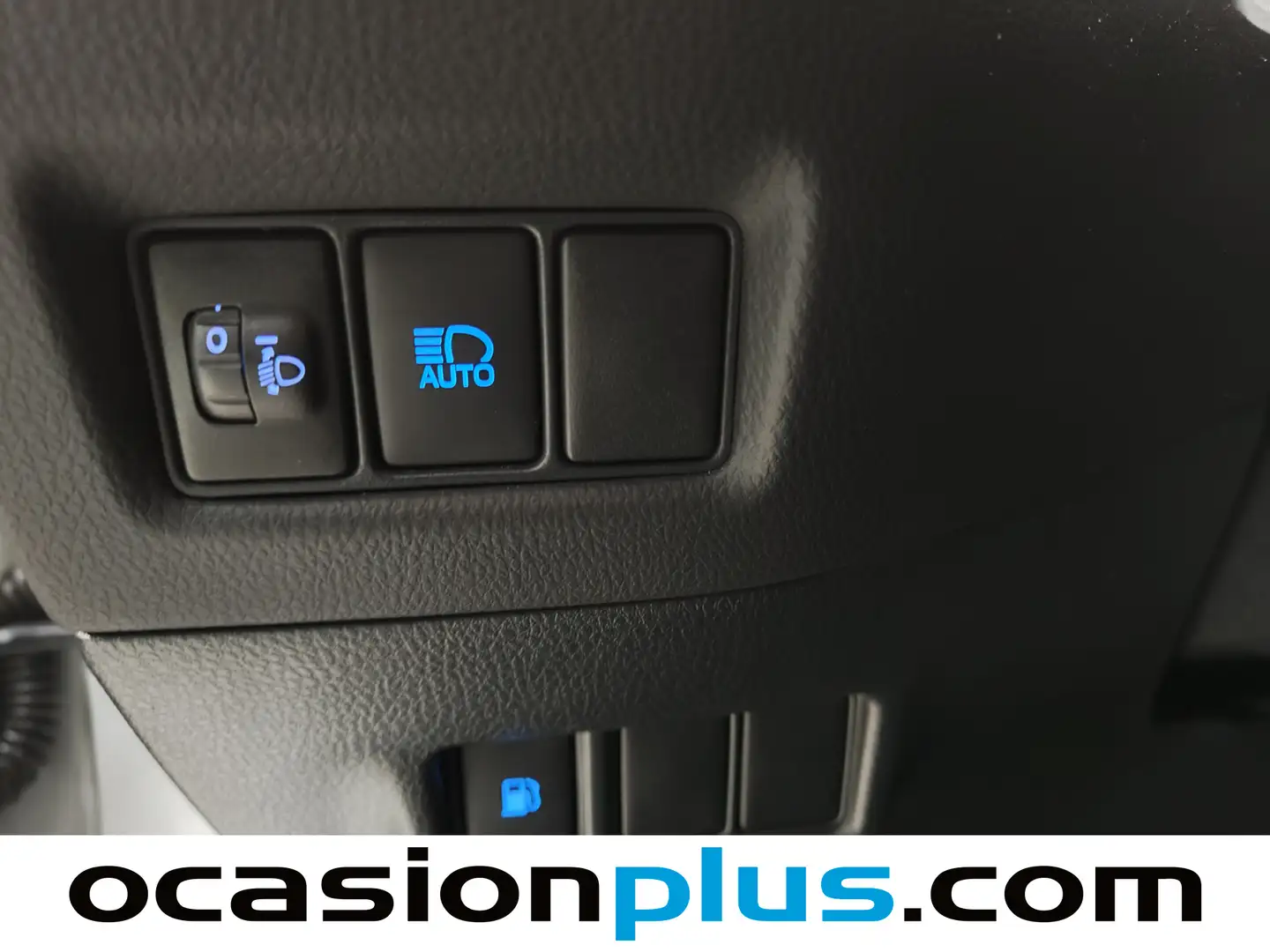 Foto Toyota C-HR Toyota C-HR 1.8 125H Advance (122 CV)