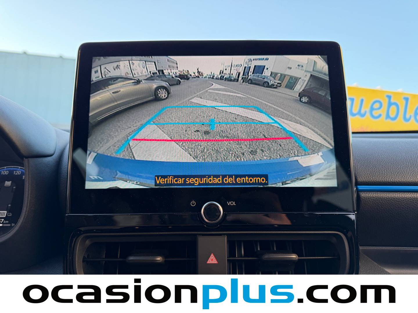 Equipamiento del Toyota Yaris Toyota Yaris 120H Style (116 CV)