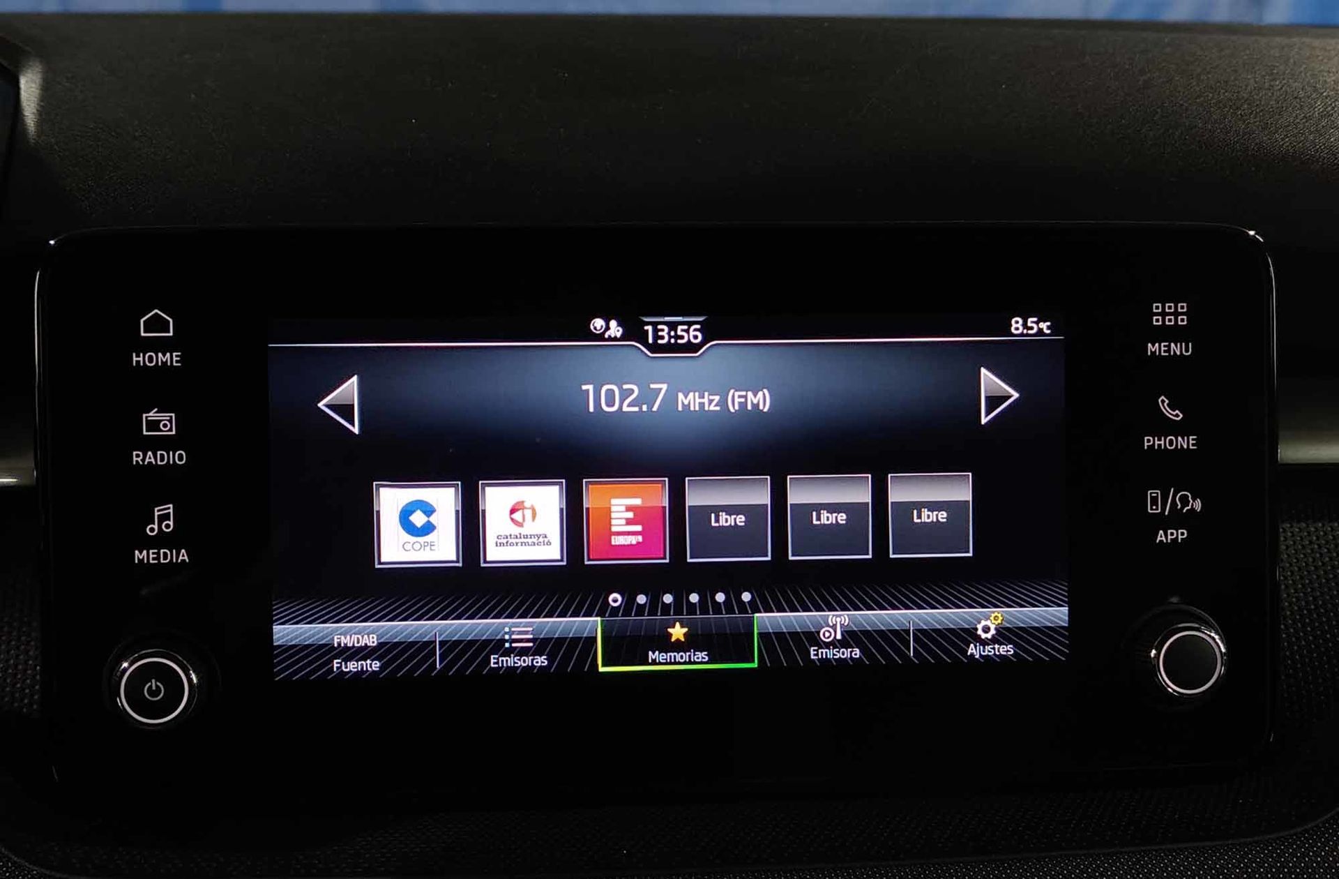 Škoda Fabia 1.0 TSI Selection - foto 33