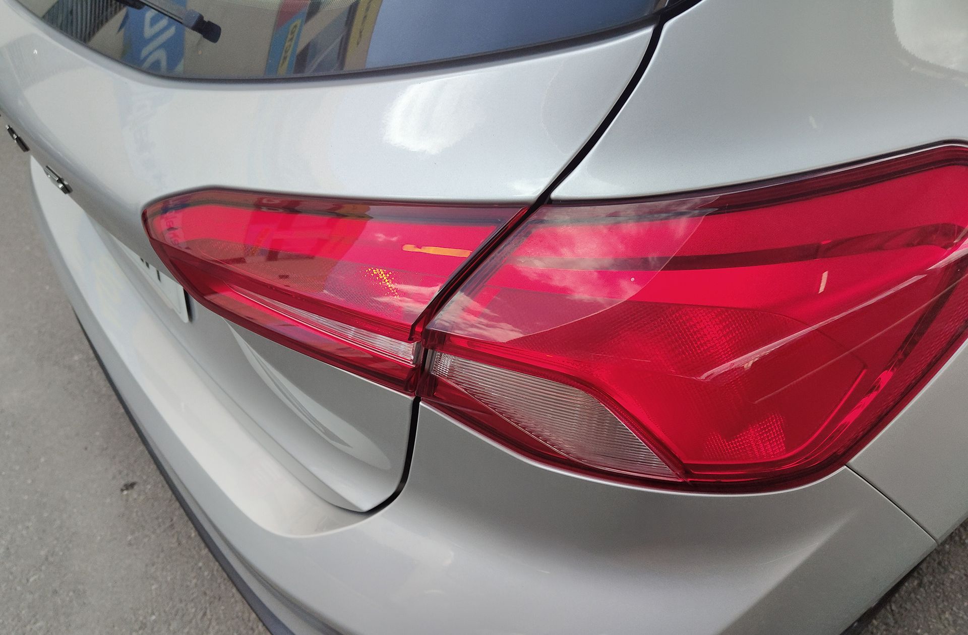 Ford Focus 1.0 EcoBoost ST-Line - foto 17