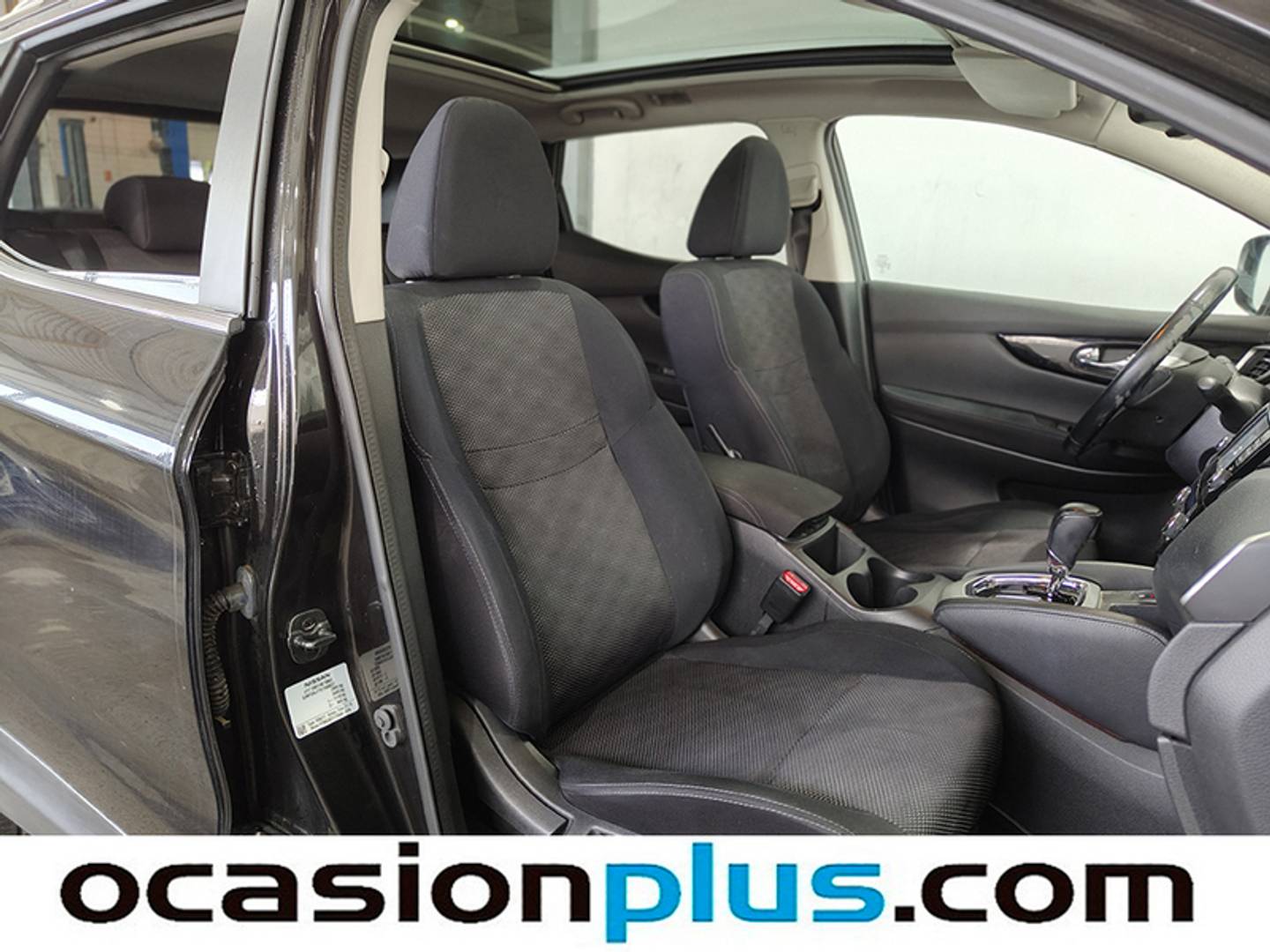 Foto Nissan QASHQAI Nissan Qashqai 1.6 dCi N-Connecta 4x2 XTronic (130 CV)