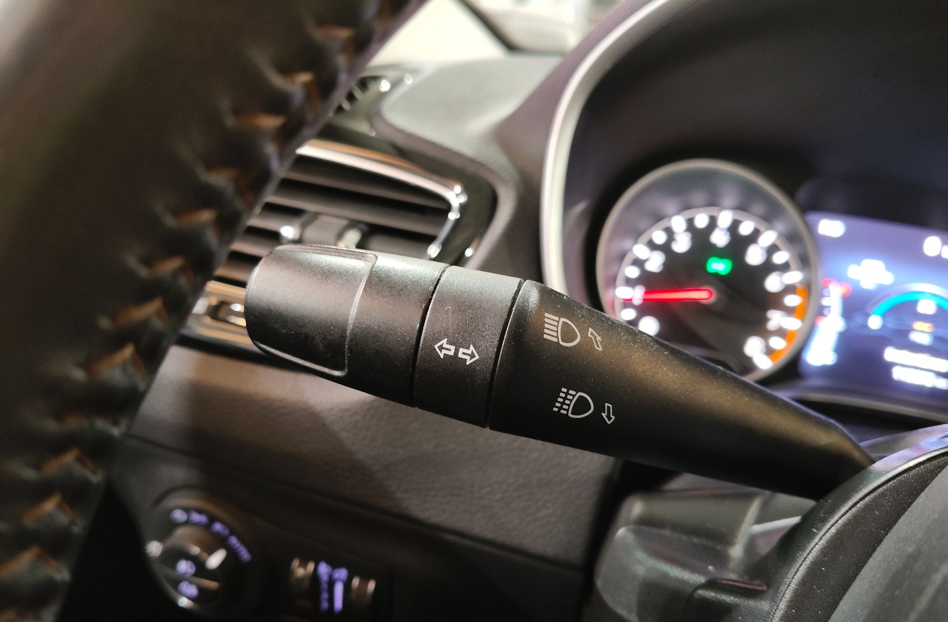 Jeep Compass 1.4 MultiAir Limited 4x2 - foto 26