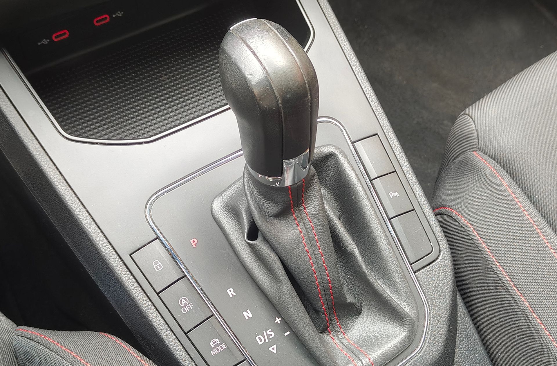SEAT Ibiza 1.0 TSI FR Go DSG - foto 5