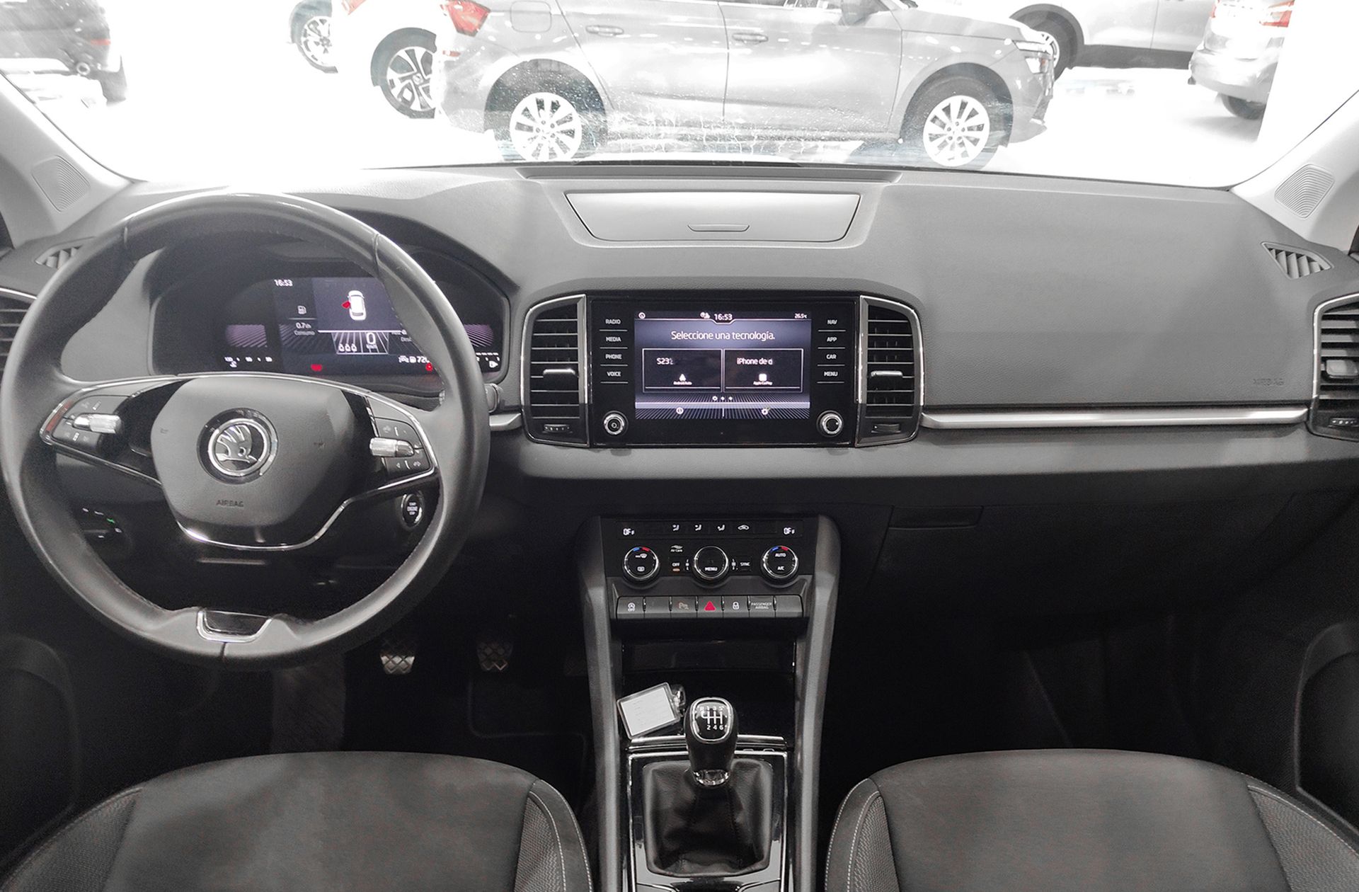 Škoda Karoq 2.0 TDI Selection - foto 8