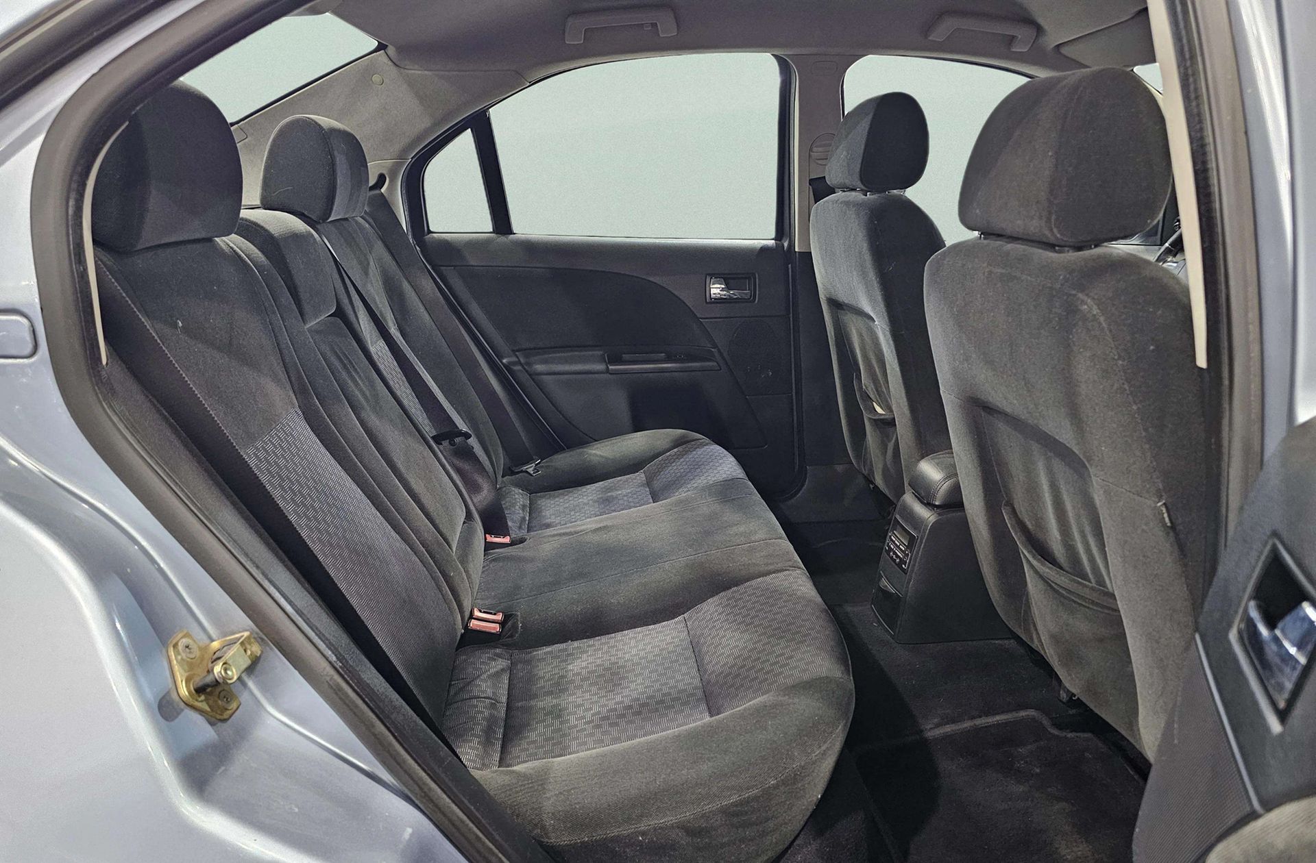 Ford Mondeo 2.0 TDCi Ghia - foto 14